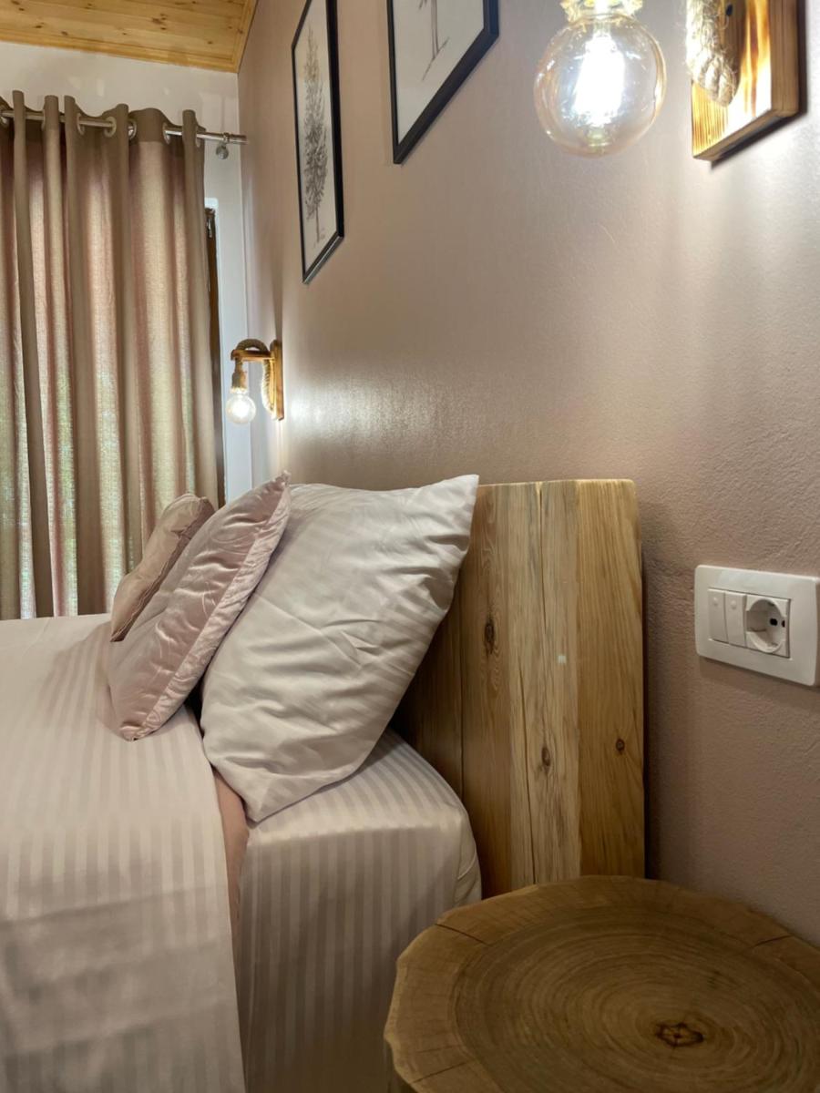 Deluxe Double Room with Balcony photo 2