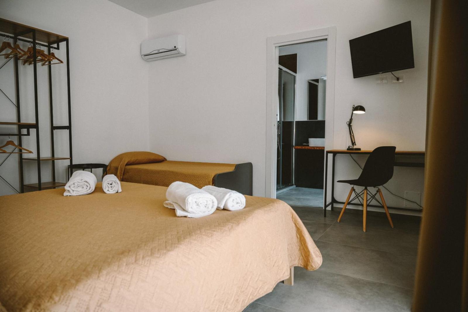 Deluxe Triple Room photo 3