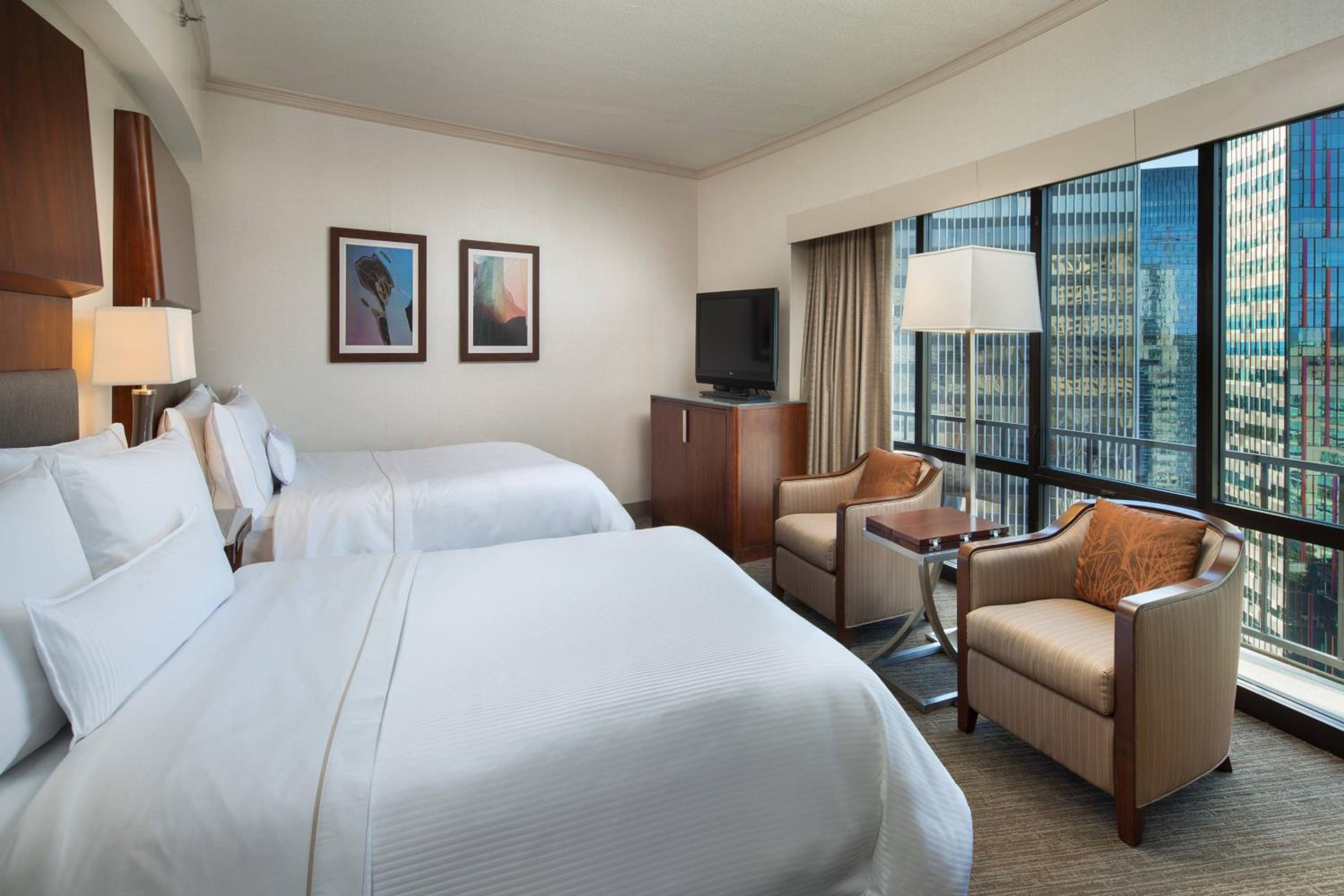 Deluxe City View, Guest room, 2 Double, City view, Mid floor - Photo 1