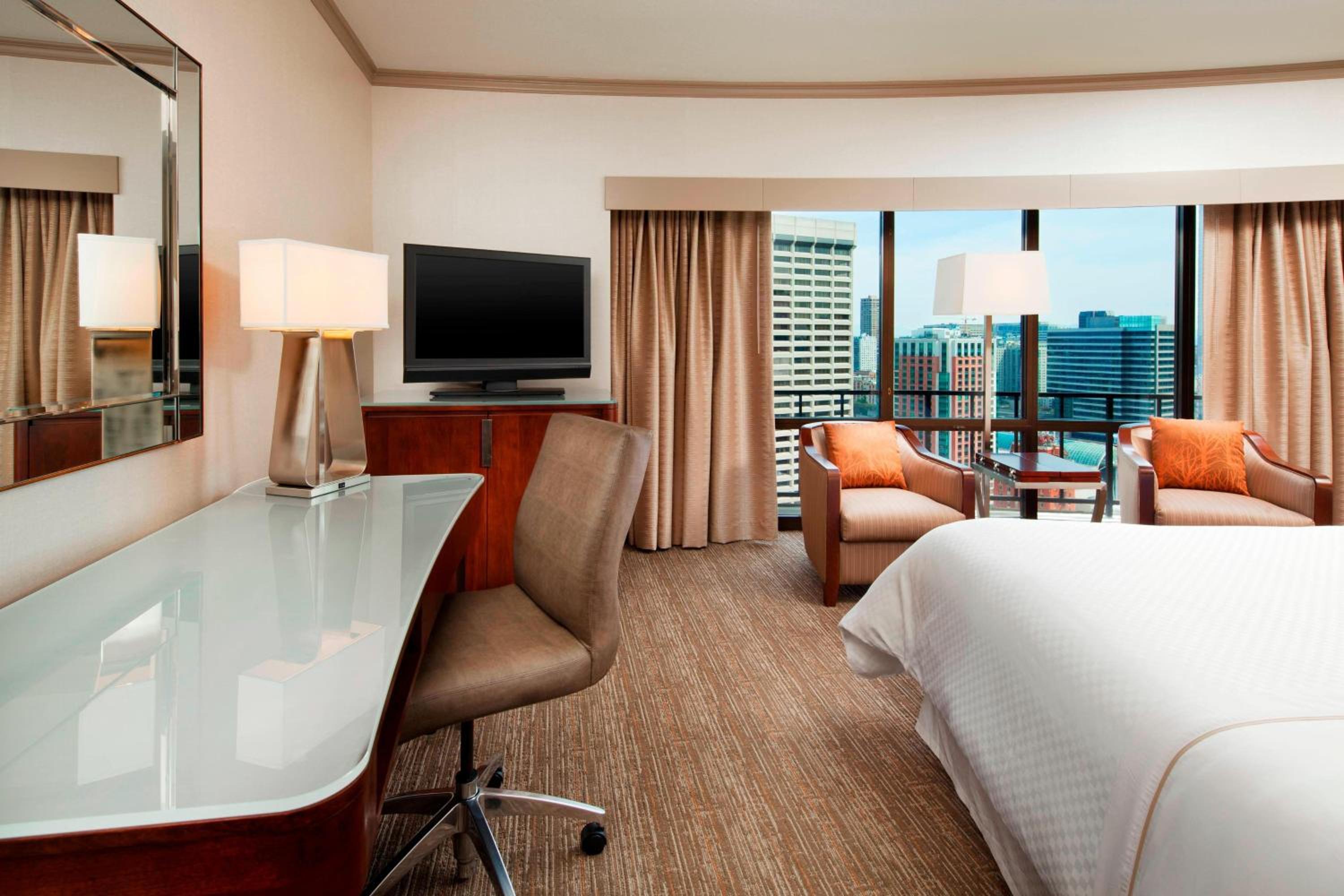 Deluxe City View, Guest room, 2 Double, City view, Mid floor - Photo 8