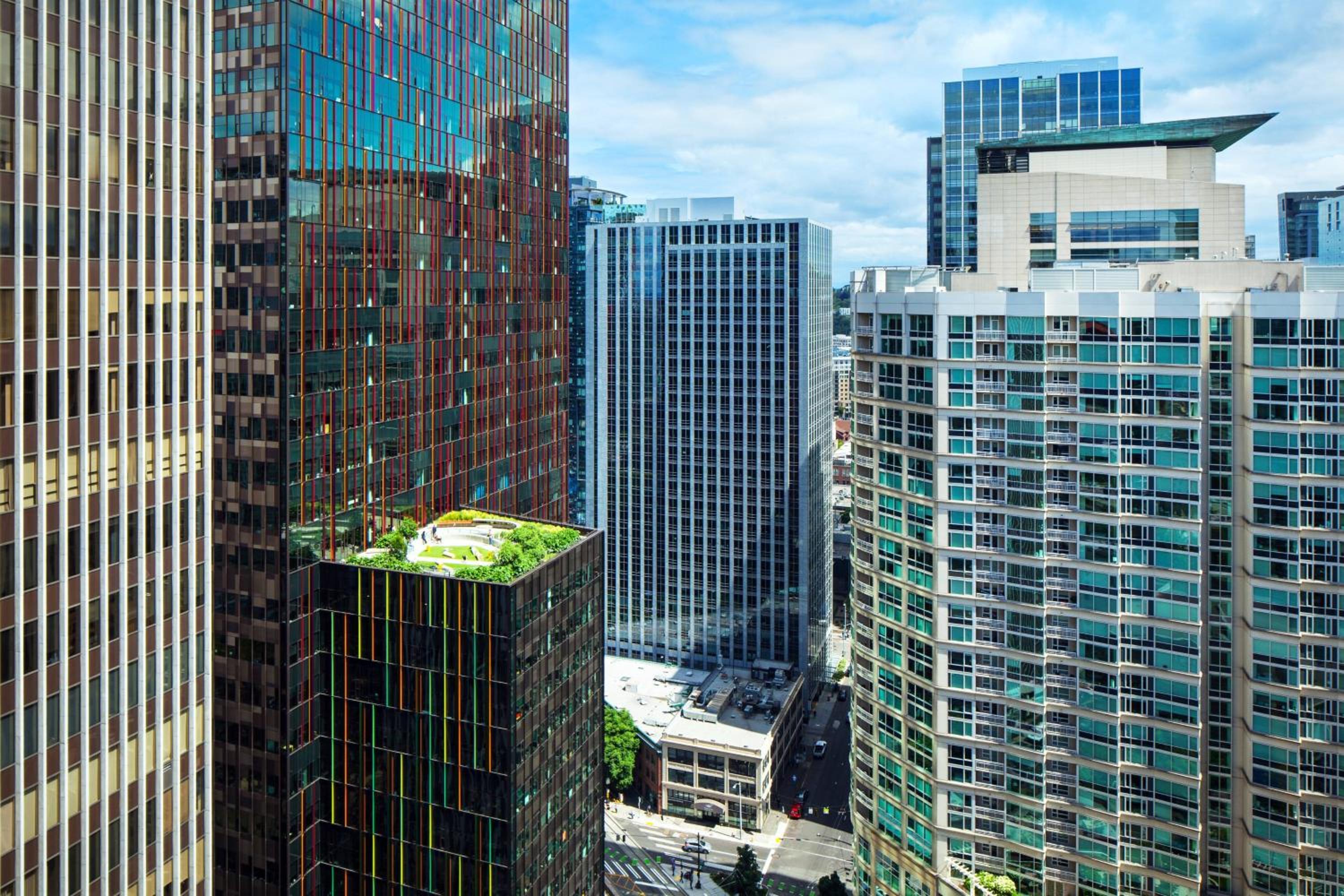 Deluxe City View, Guest room, 2 Double, City view, Mid floor - Photo 6