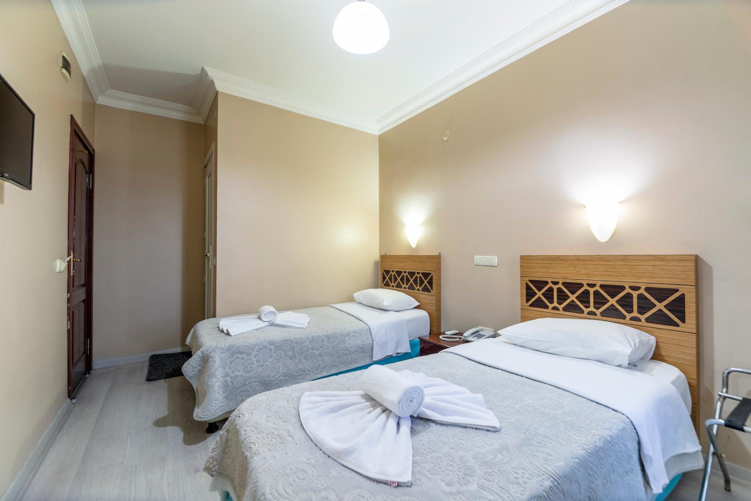 Budget Twin Room photo 1