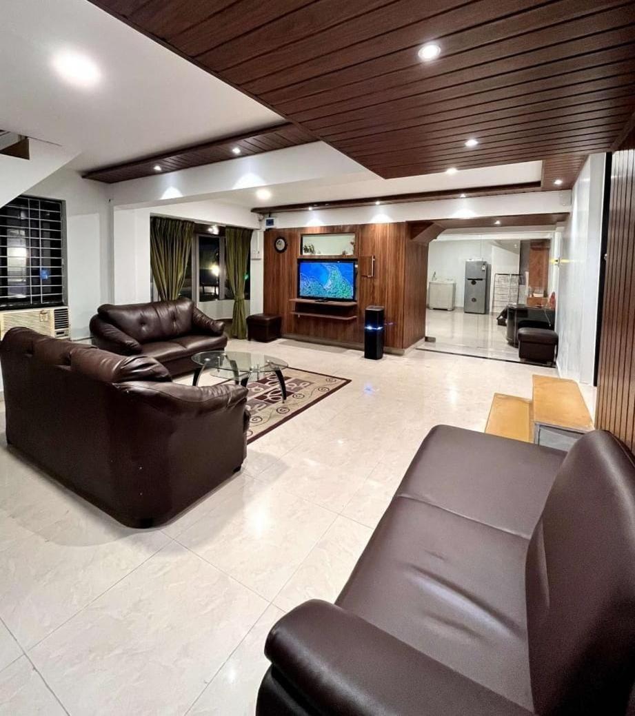 Villa photo 3