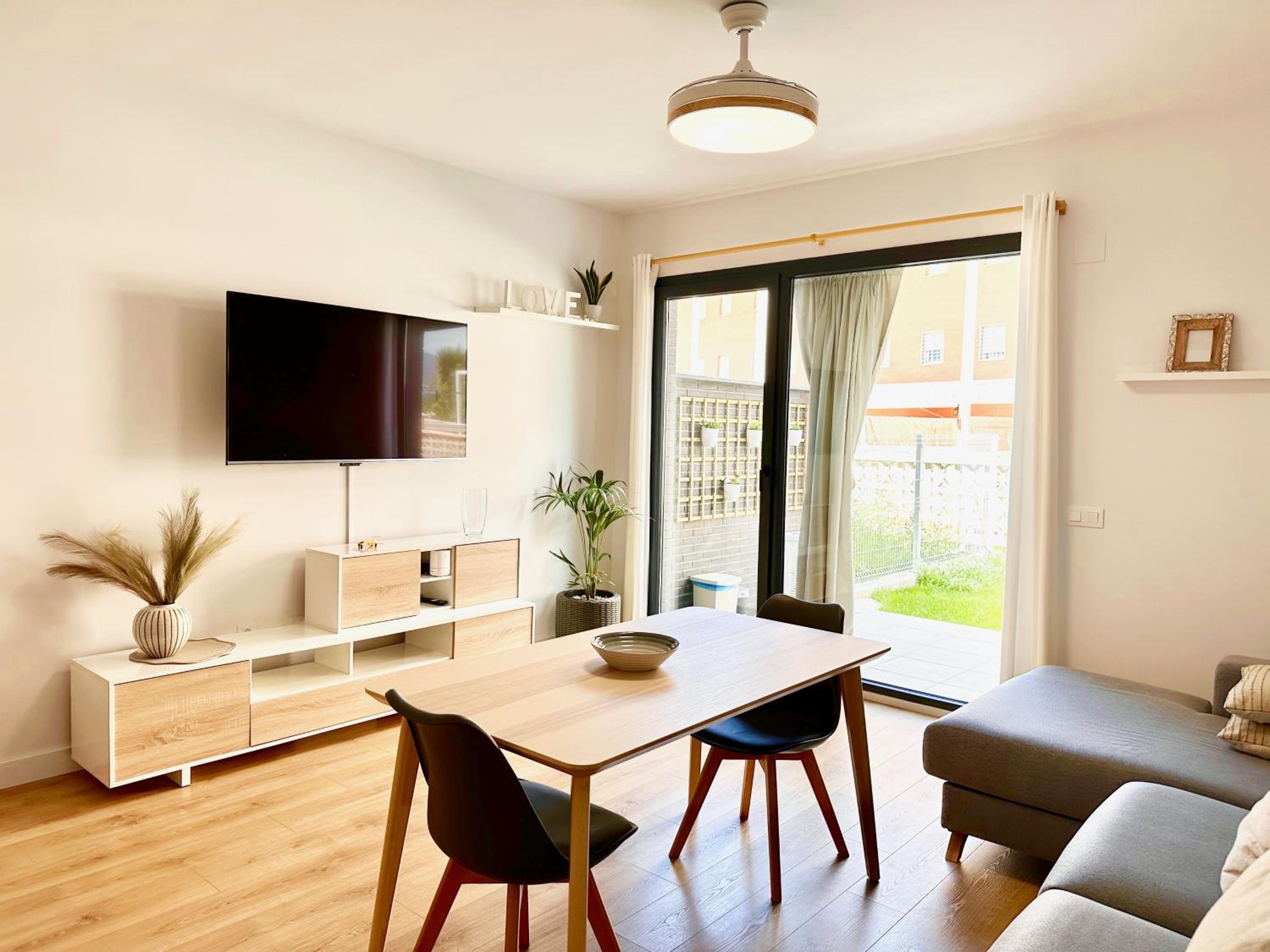 Three-Bedroom Apartment photo 2