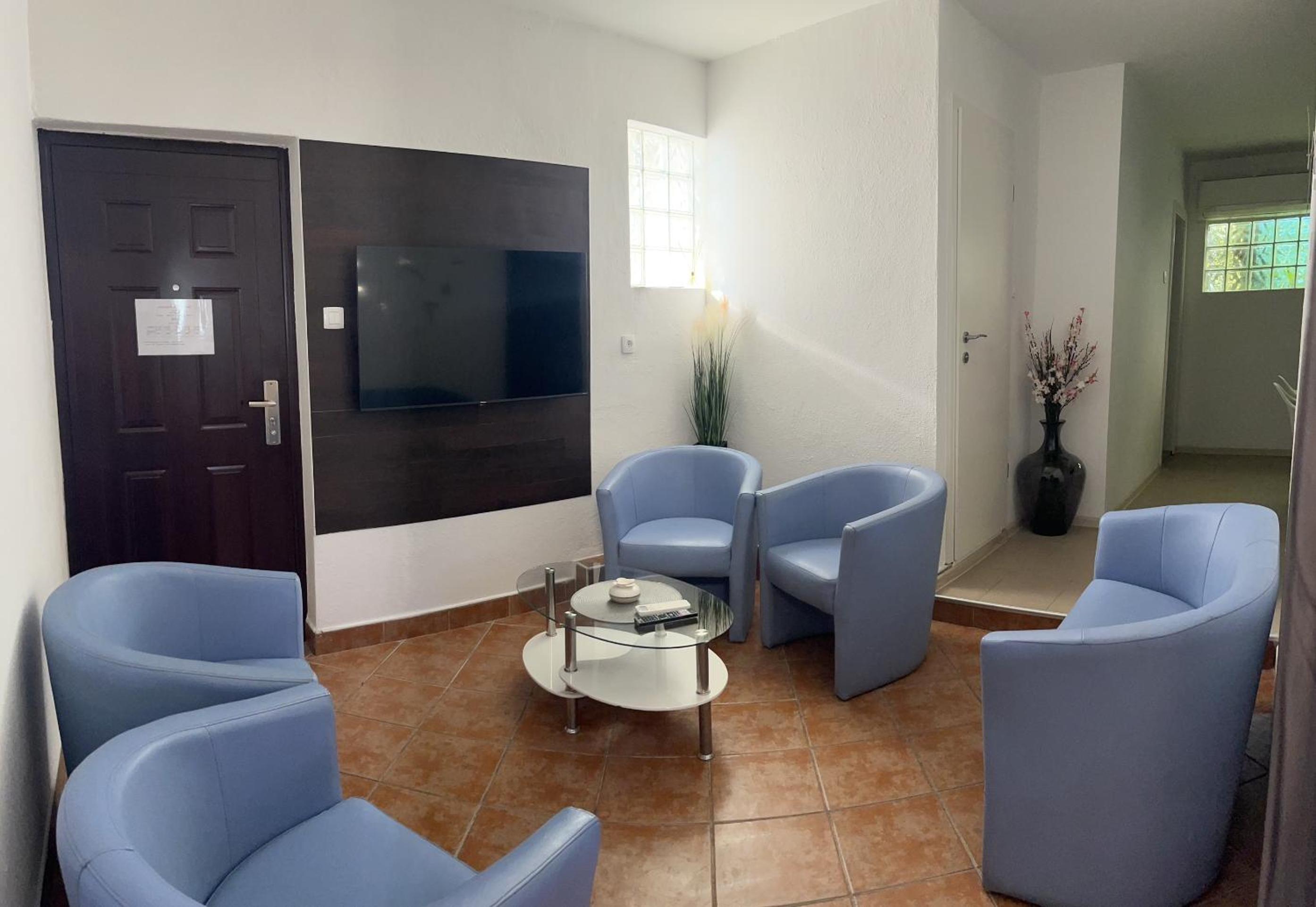 Three-Bedroom Apartment photo 1