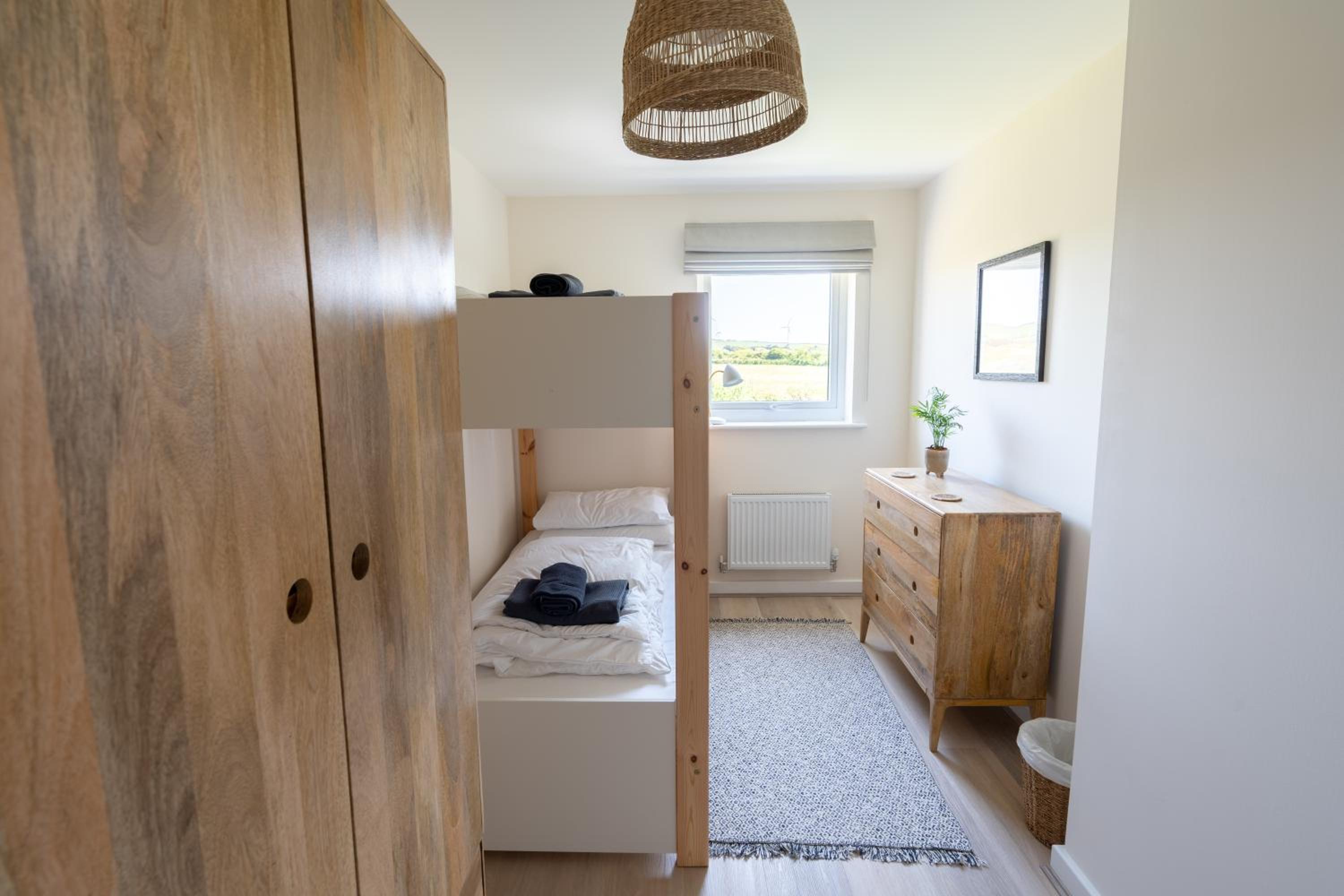 Four-Bedroom House photo 1