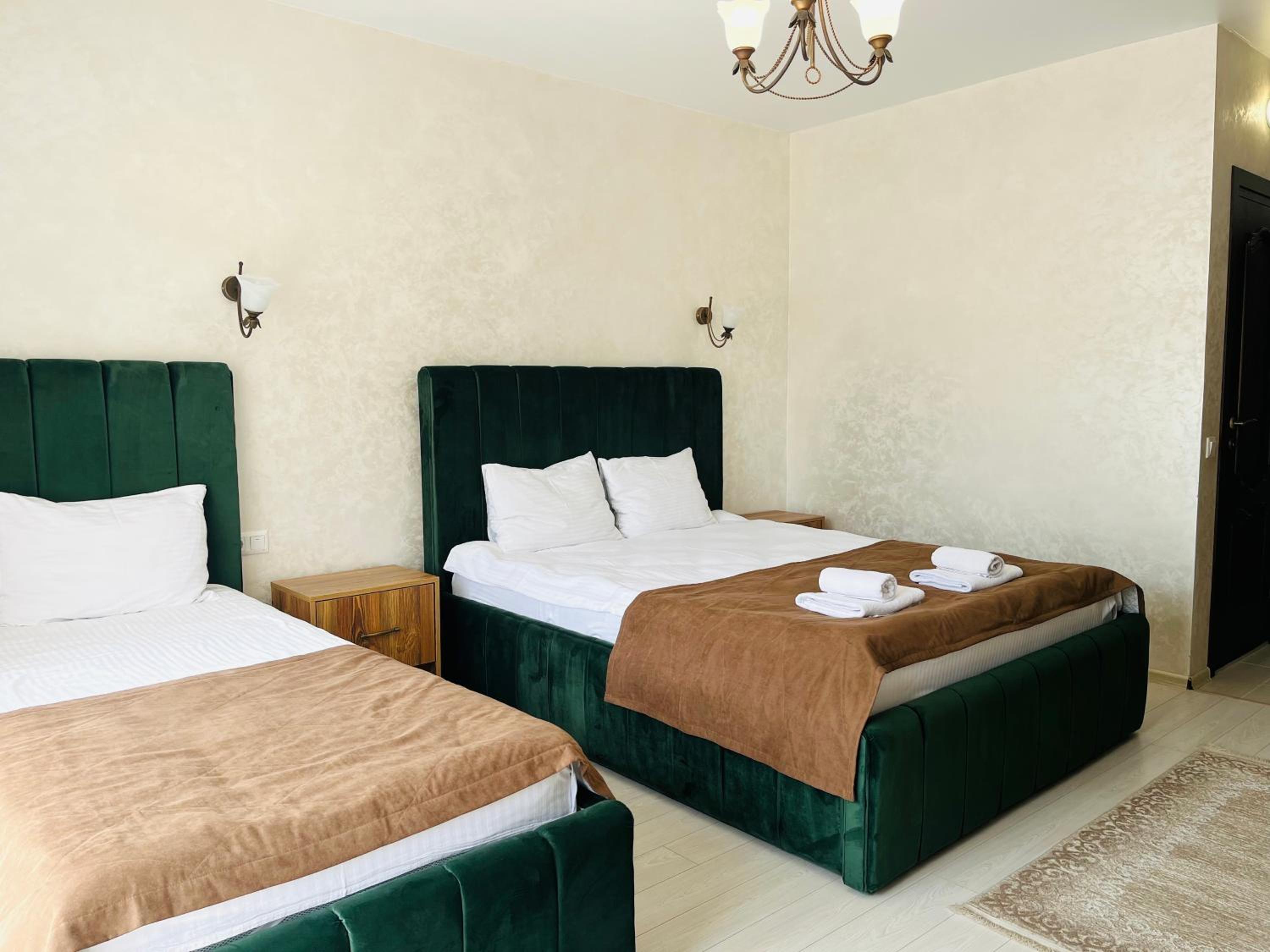 Triple Suite With Mountain View photo 3