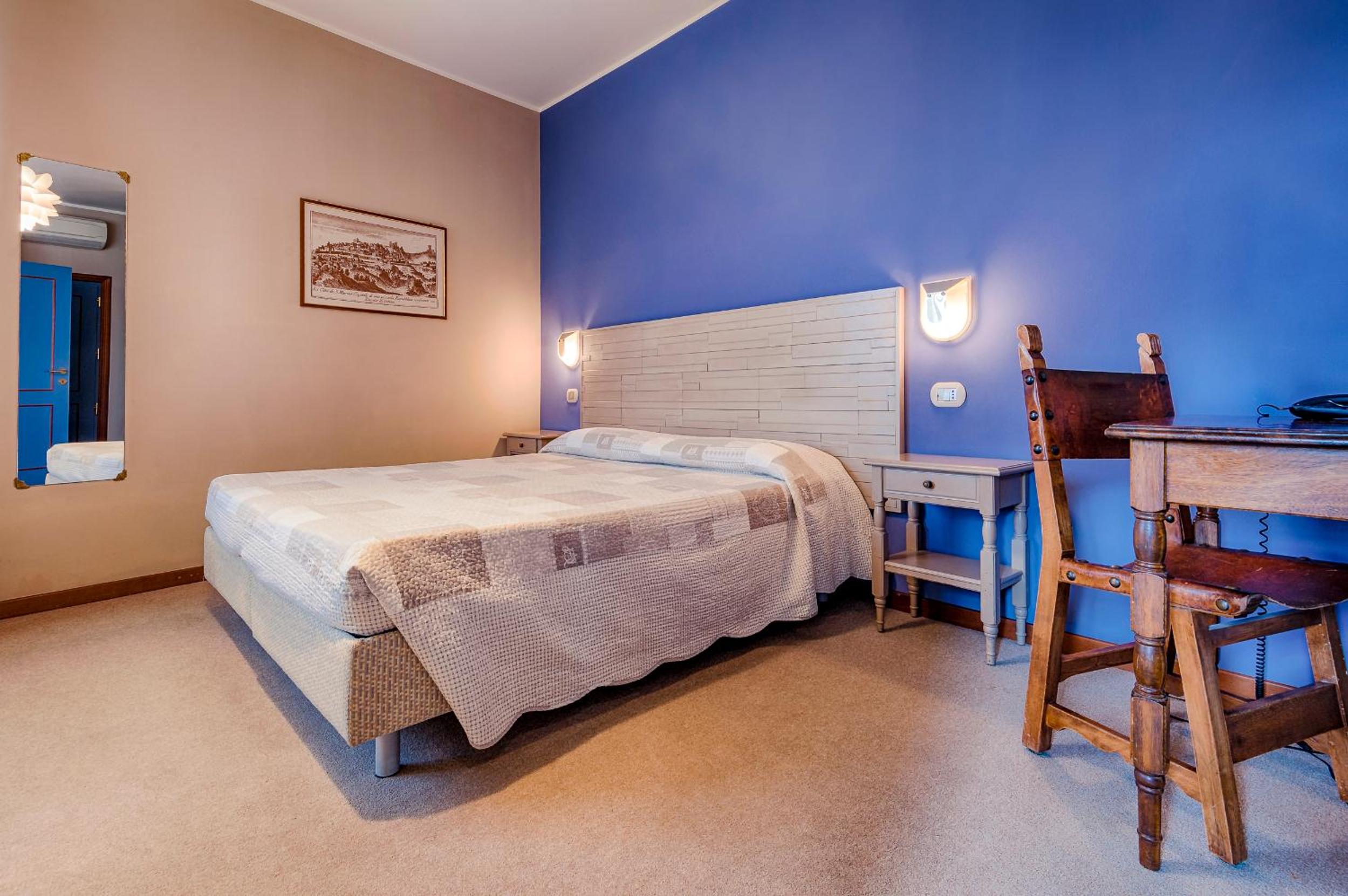 Classic Double or Twin Room photo 2