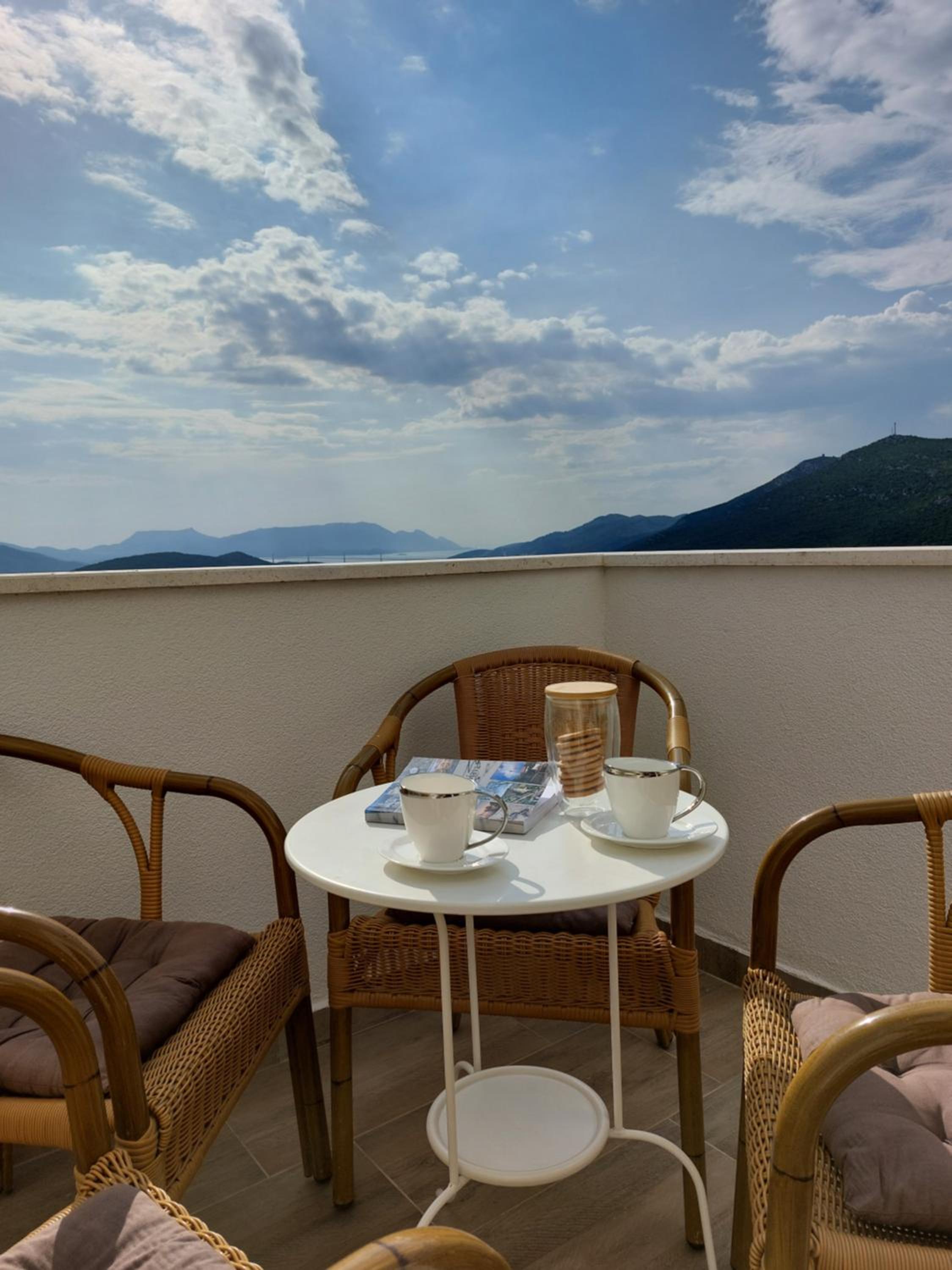 Apartment with Sea View photo 3
