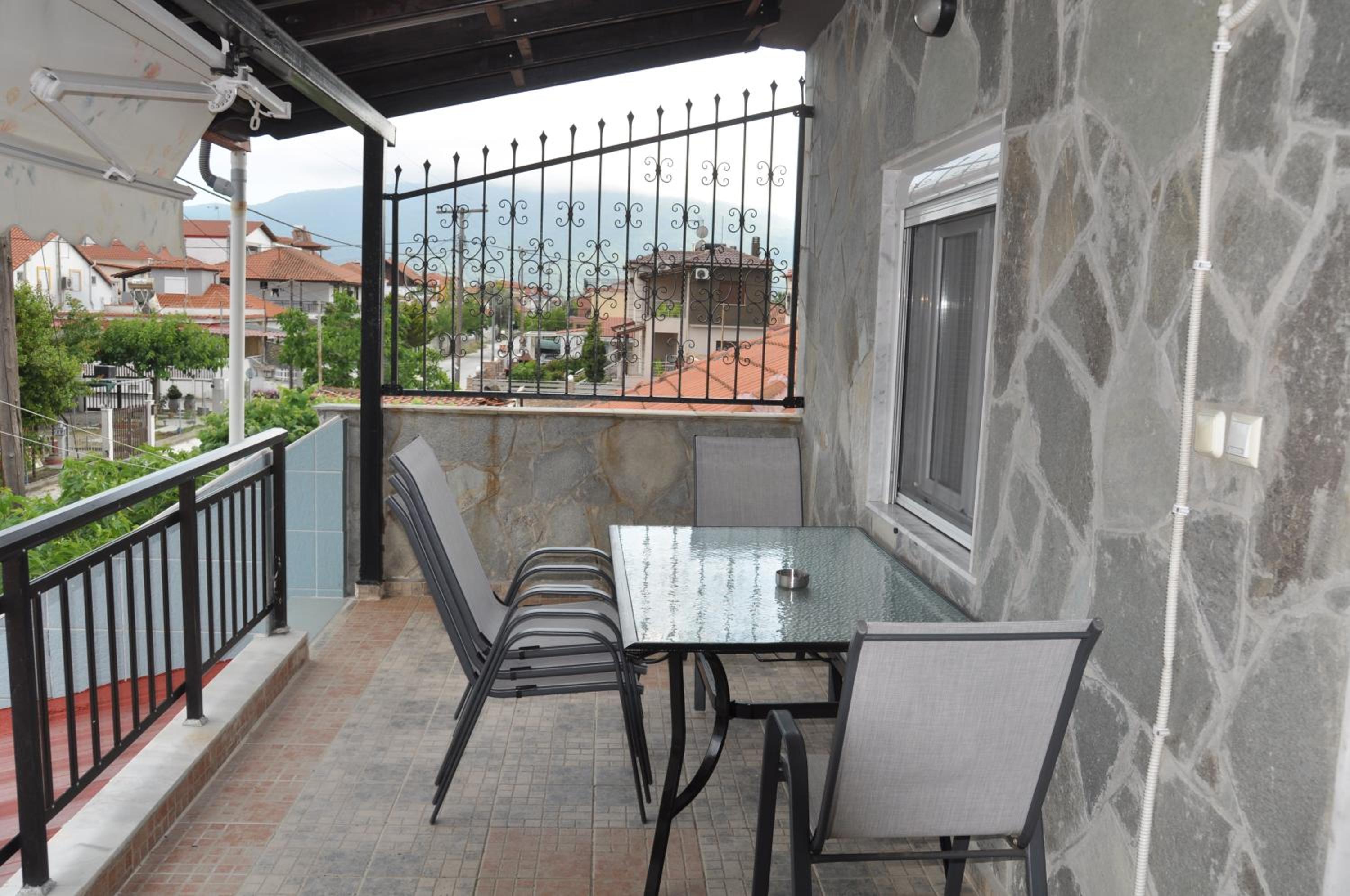 Apartment with Garden View photo 2