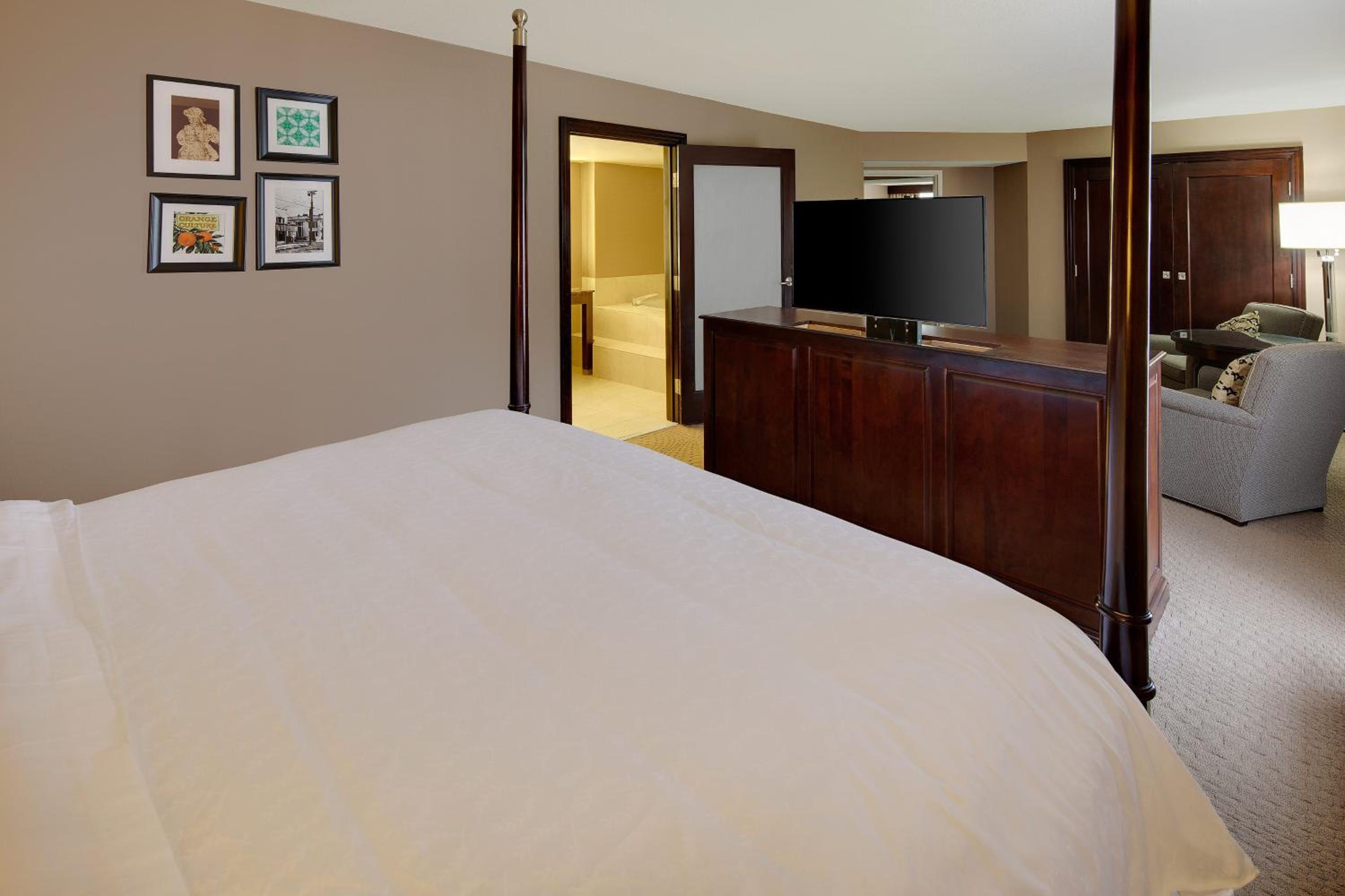 2 Bedroom Suite