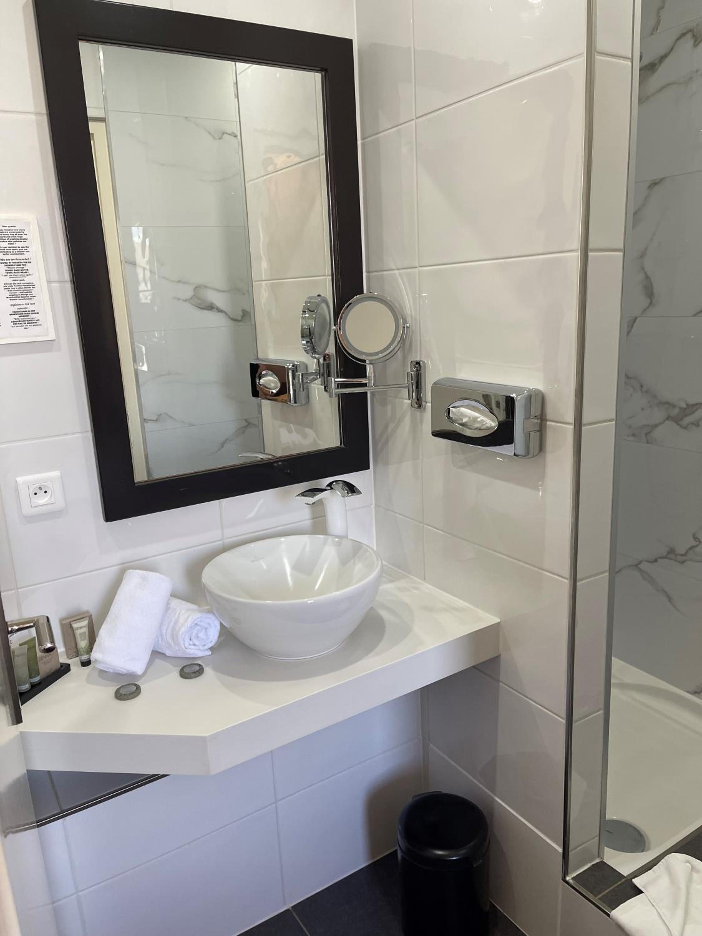 Superior Double Room - Photo 7