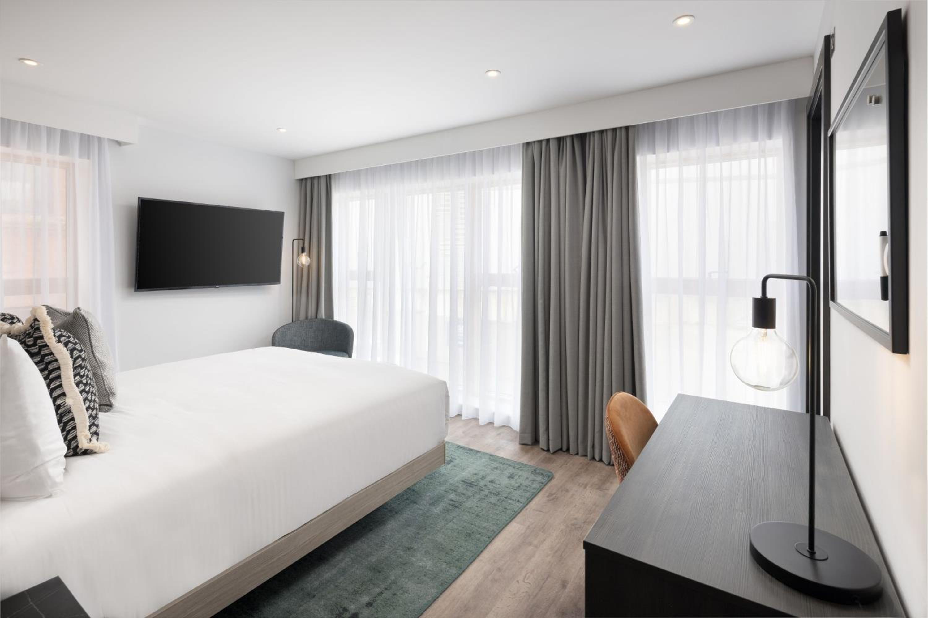 Double Room - Photo 6