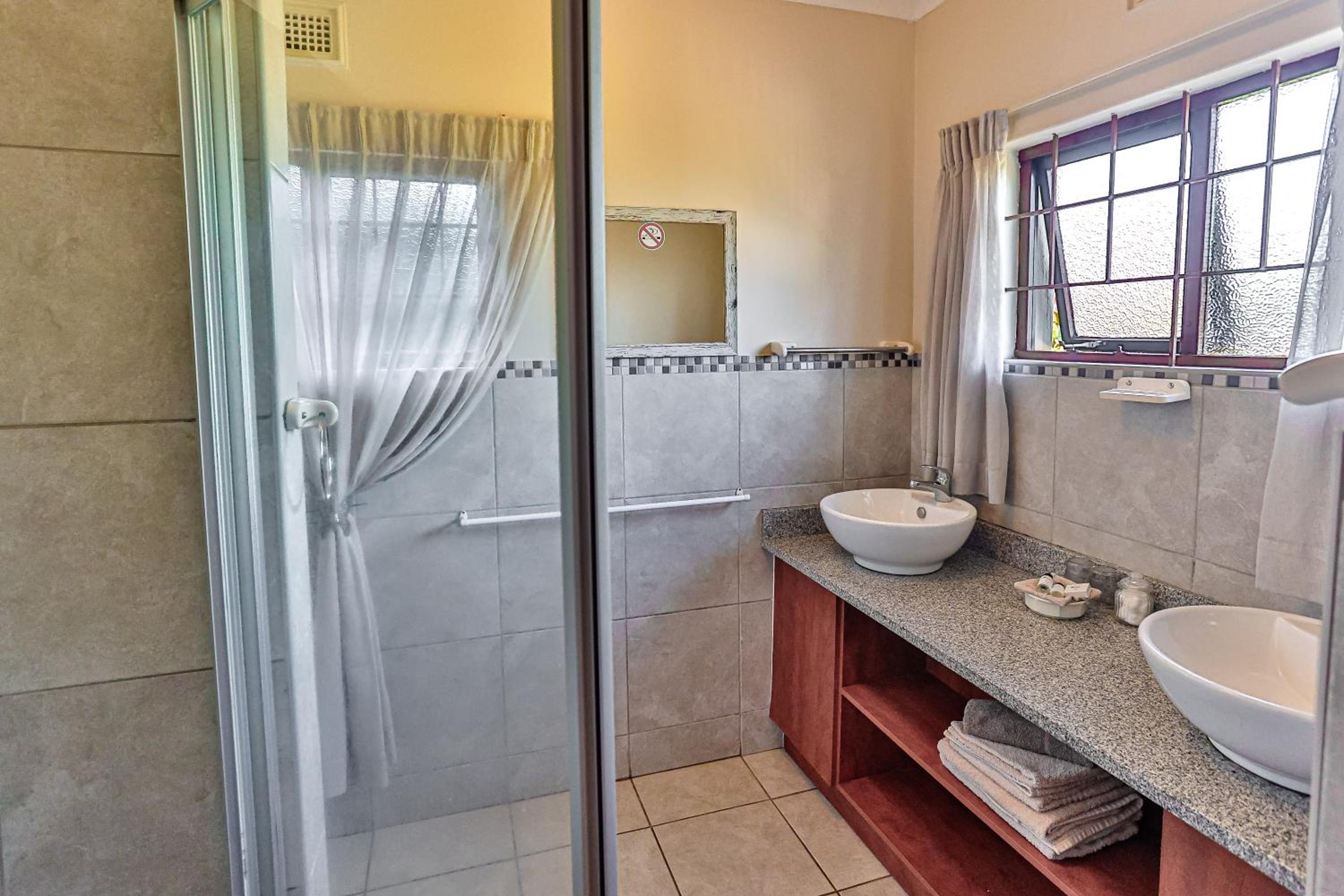 Double Room with Sea View photo 3