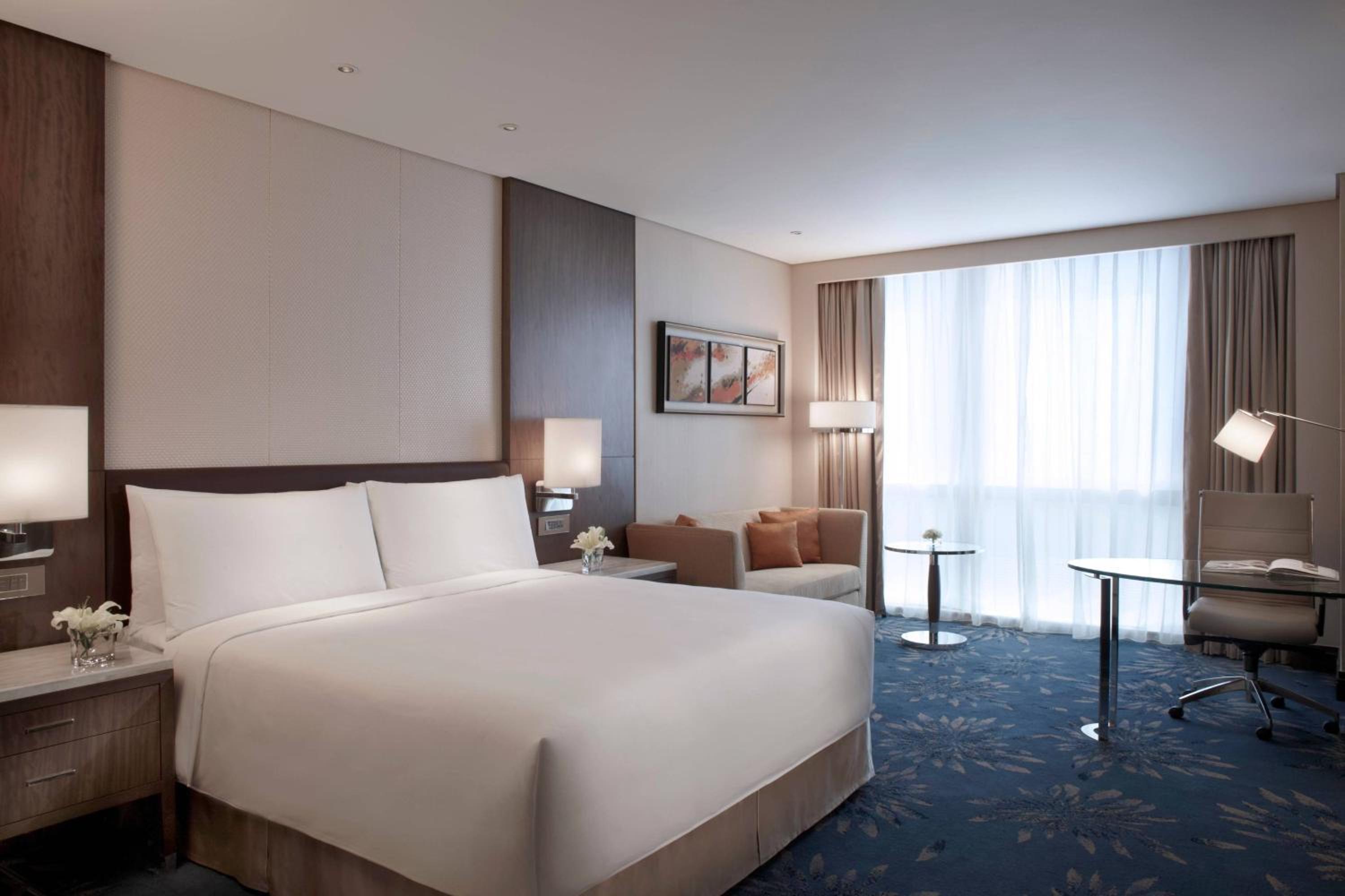 Premier Room, Guest room, 1 King