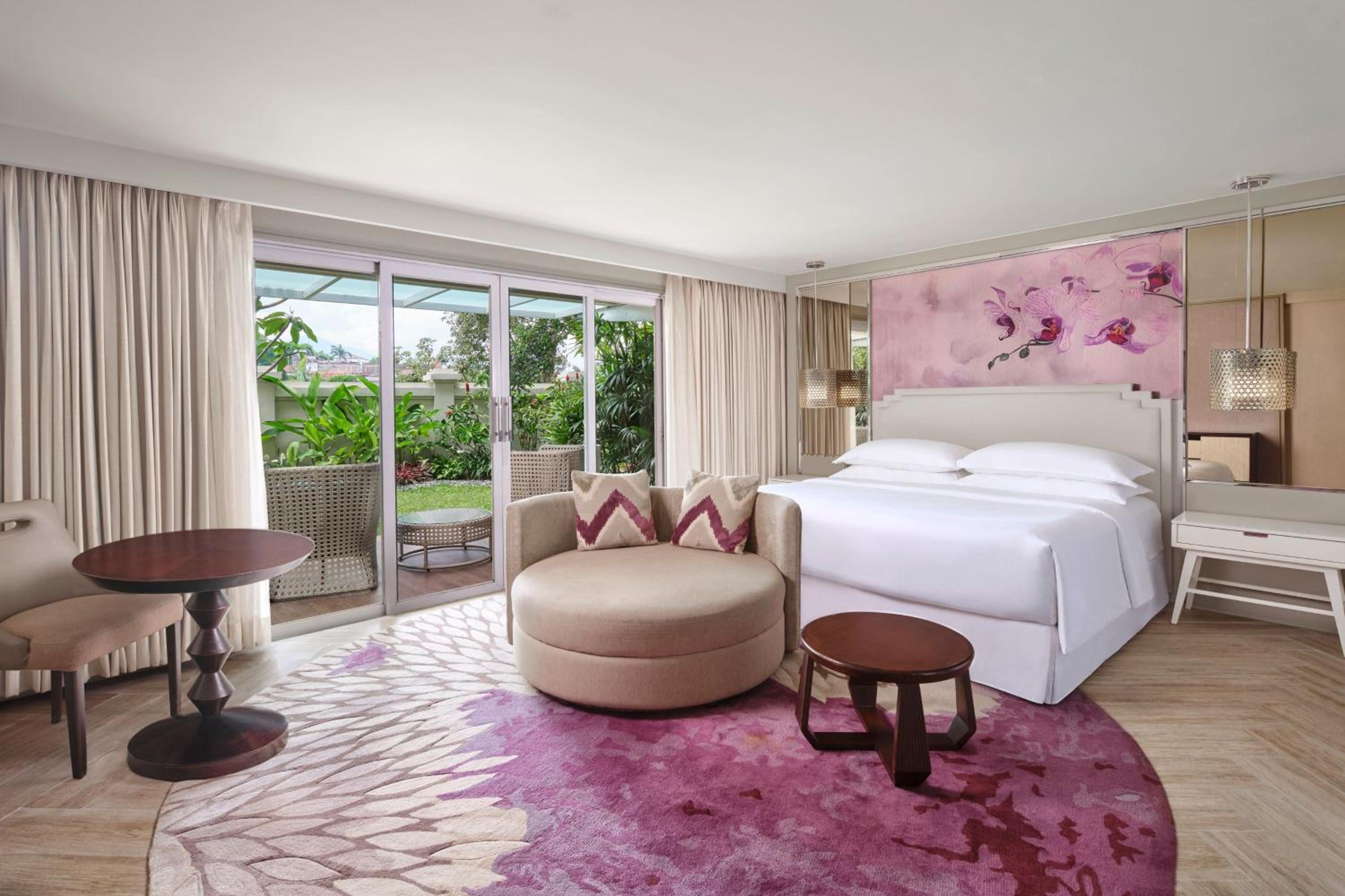 Tower Cabana King Room
