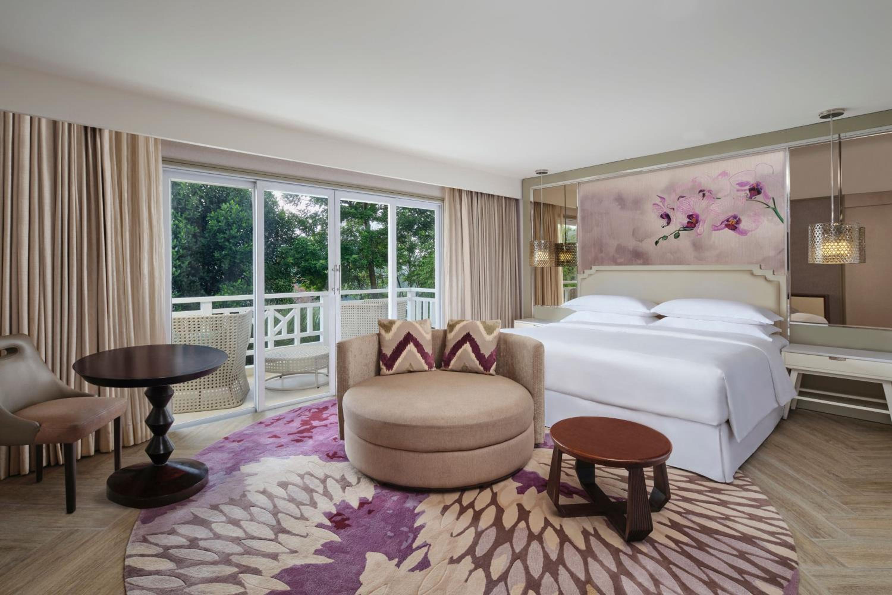 Tower King Room
