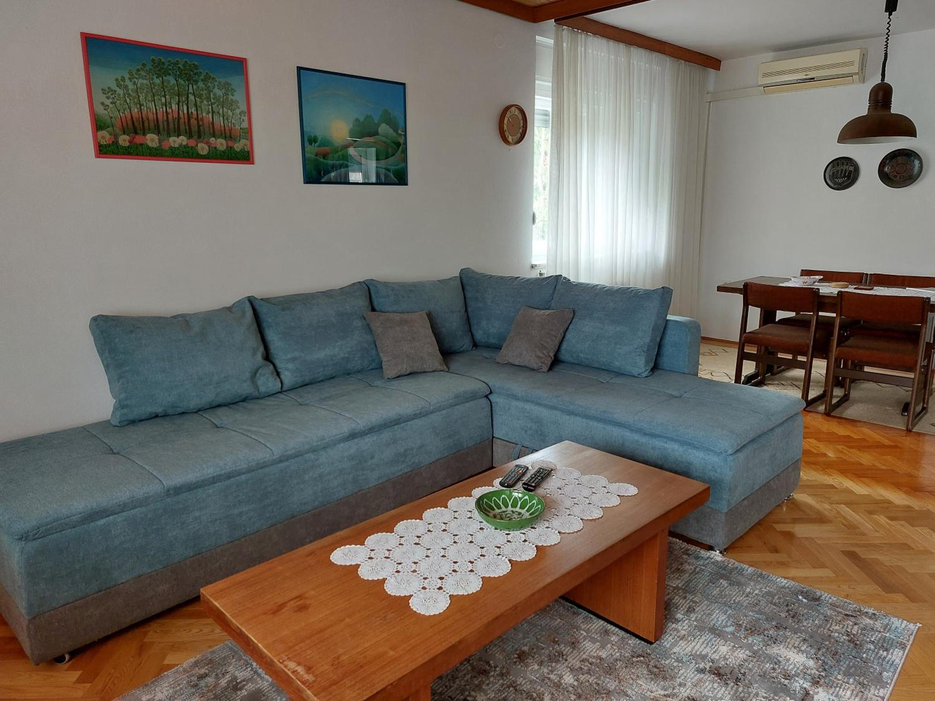 Apartment - Photo 3