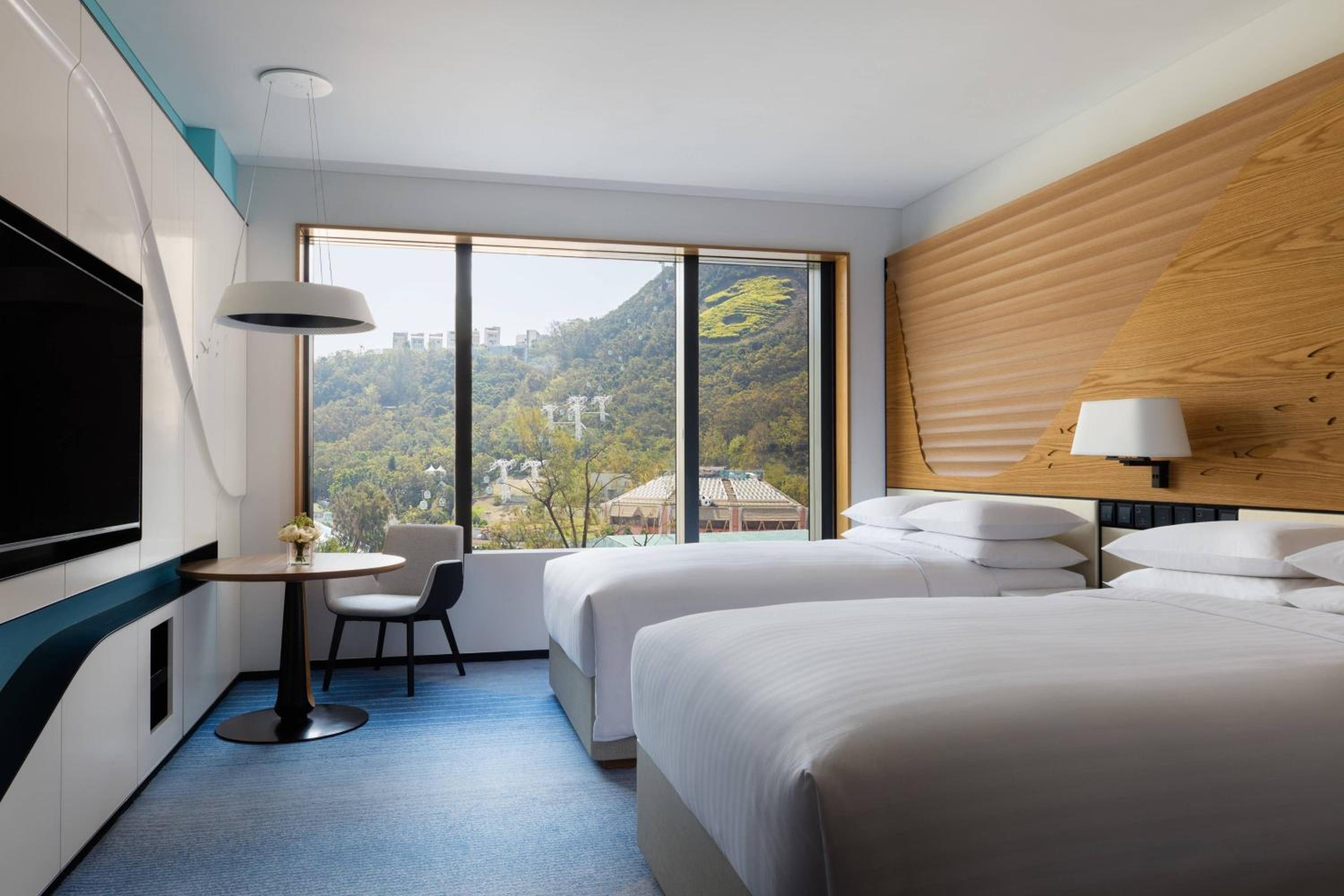 Deluxe Room with 2 Double Beds Deluxe Room with 2 Double Beds