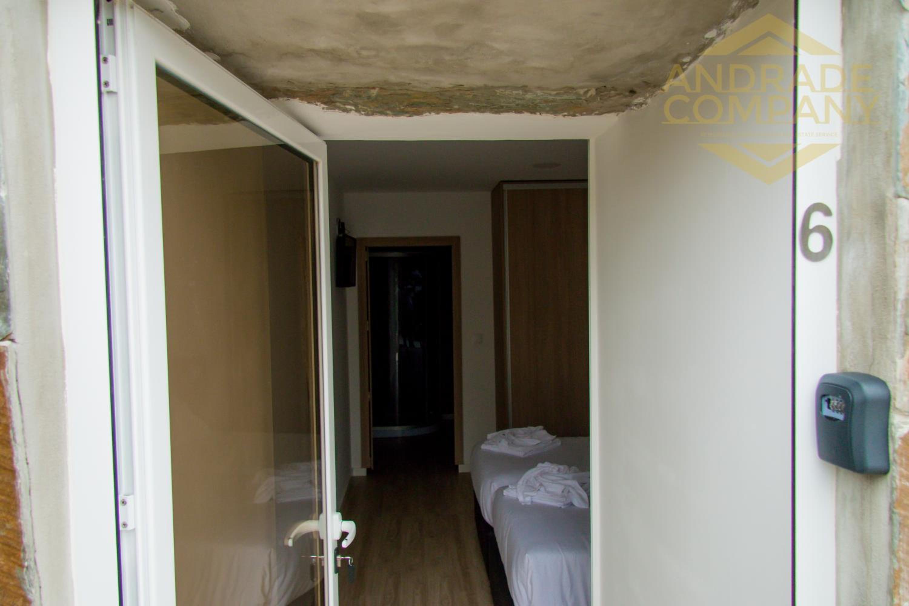 One-Bedroom House photo 2