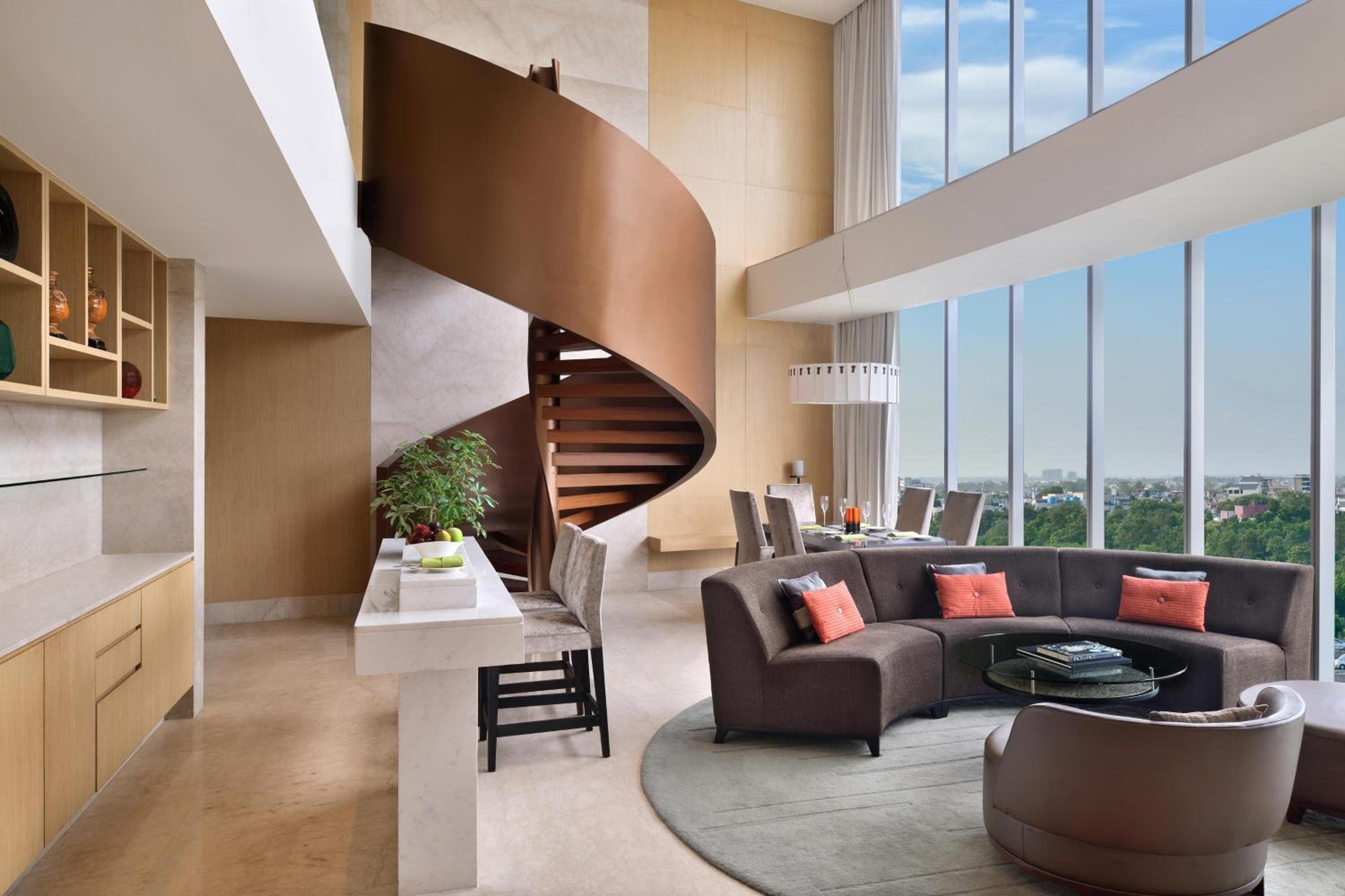 Presidential Suite with Club Lounge Access