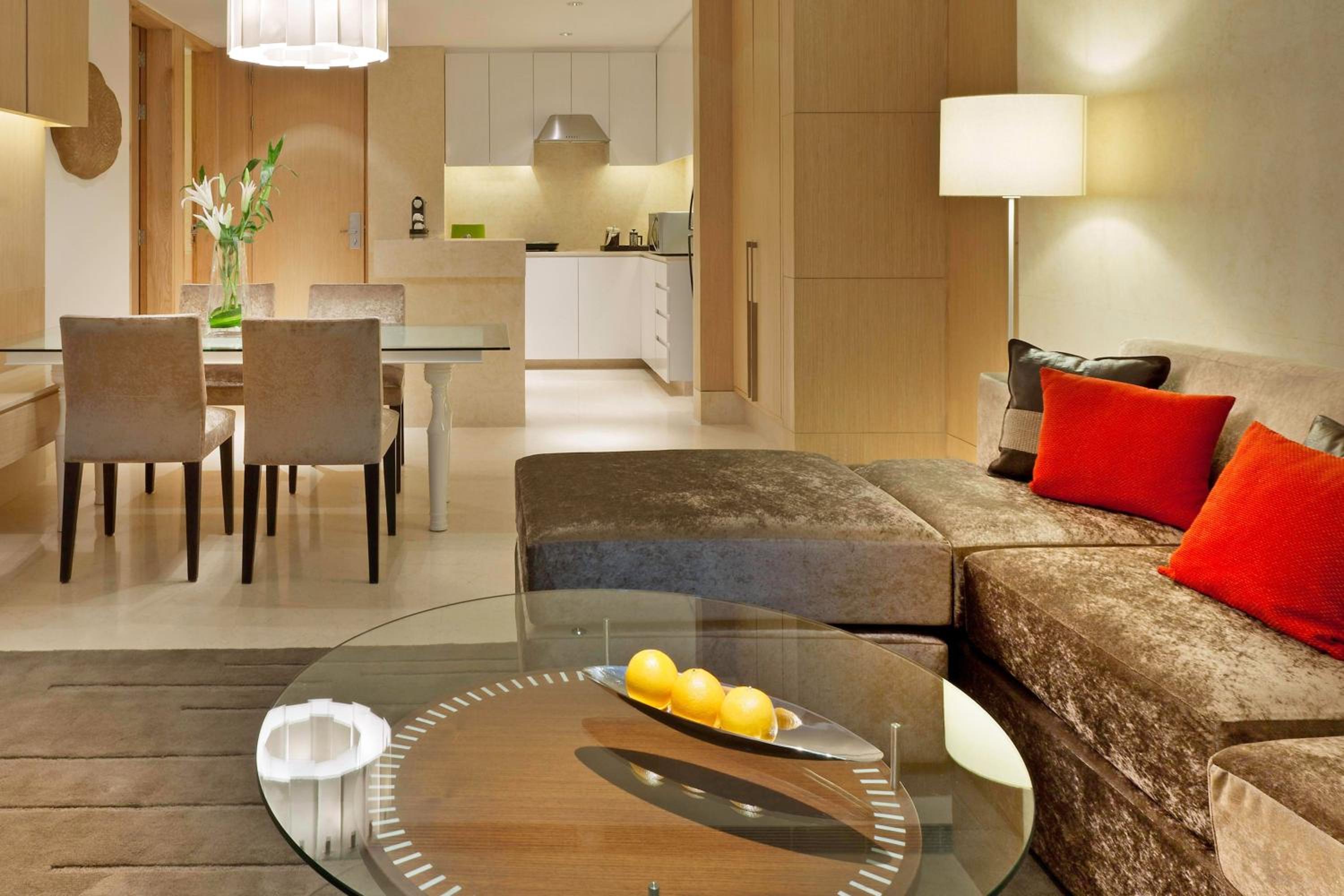 Executive Suite City View with Club Lounge Access - Photo 6