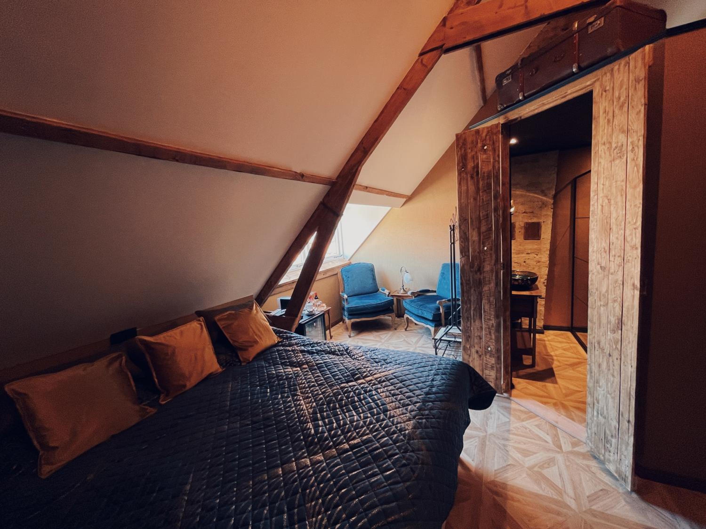 Suite with Garden View