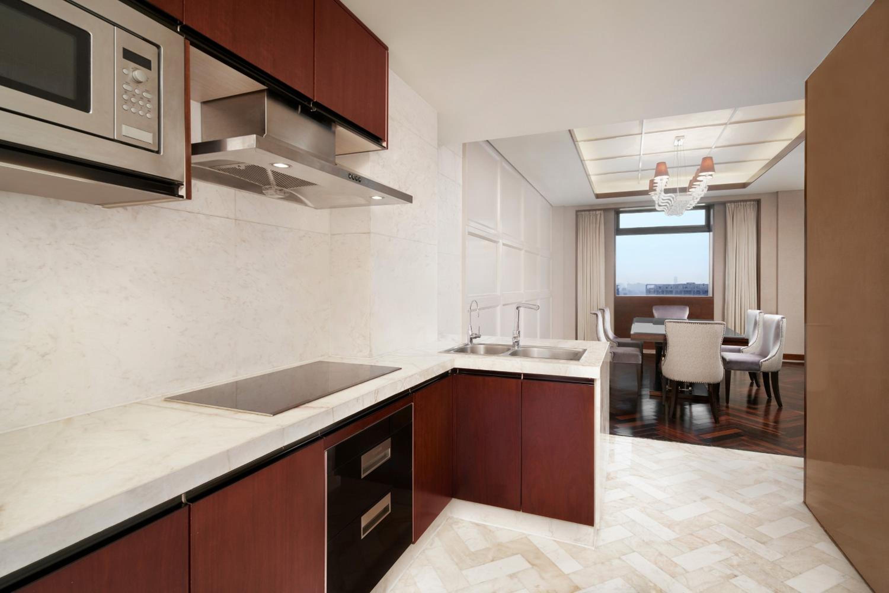 Service Apartment 1King, 1 Bedroom Apartment, 1 King