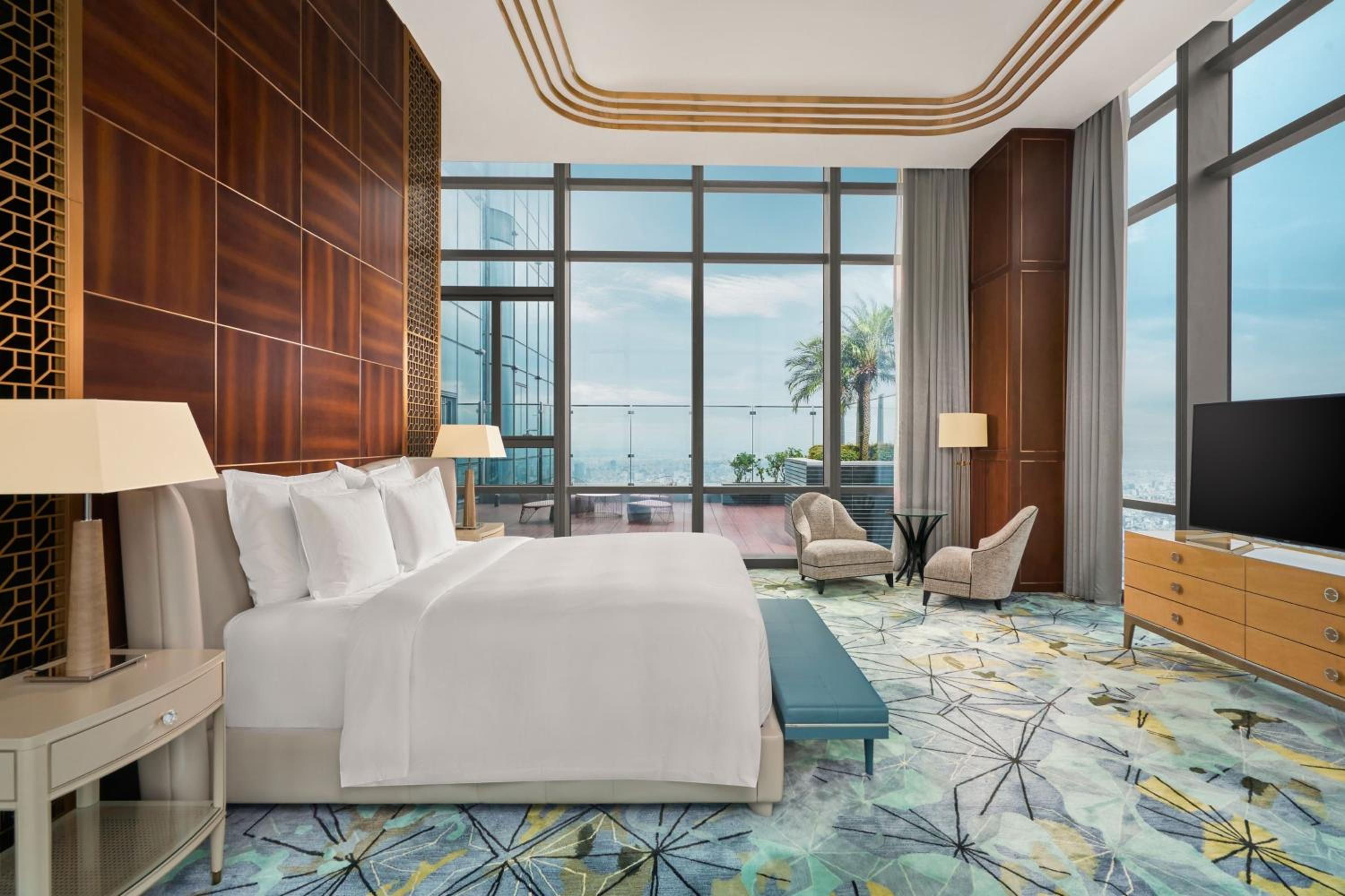 Presidential Suite - Club Lounge Access