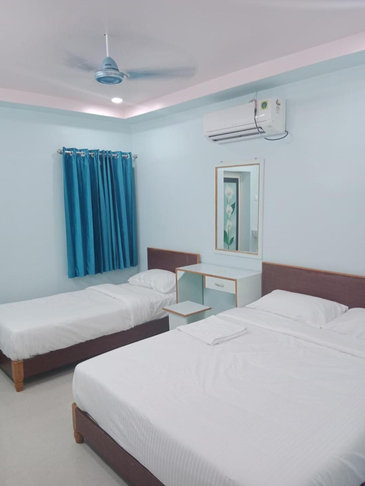 Budget Twin Room photo 3