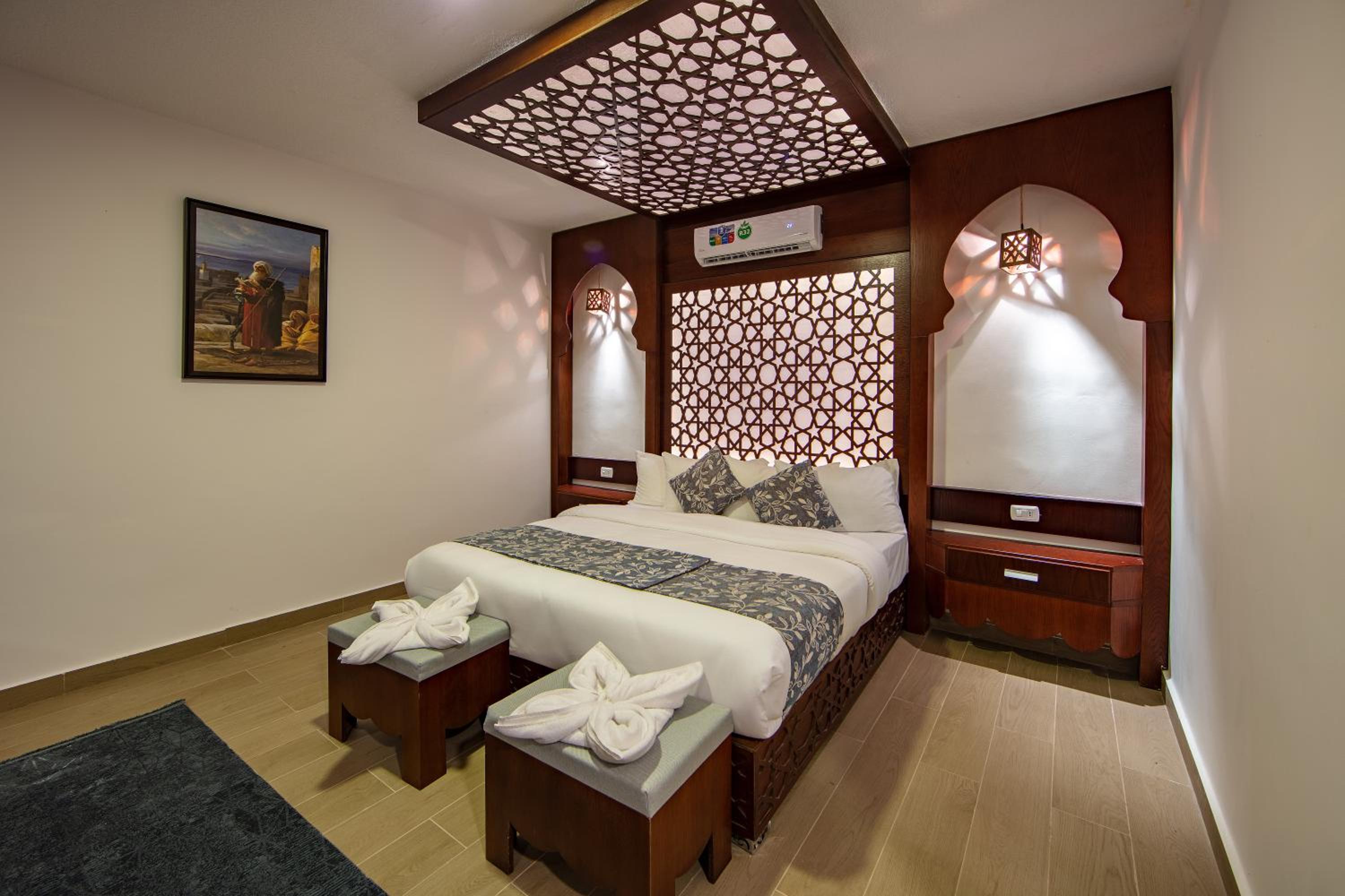 Deluxe King Room photo 3