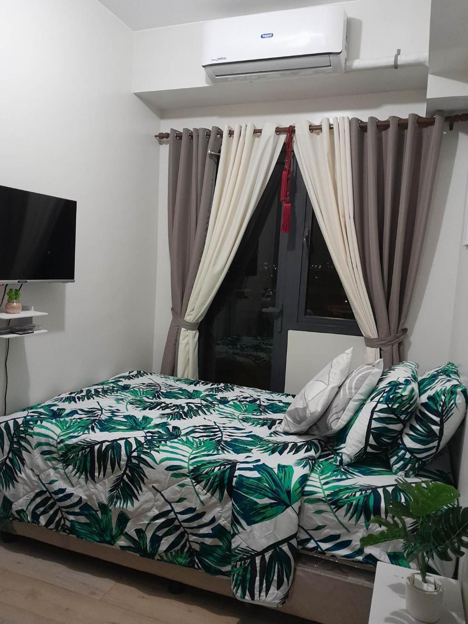 One-Bedroom Apartment - Photo 5
