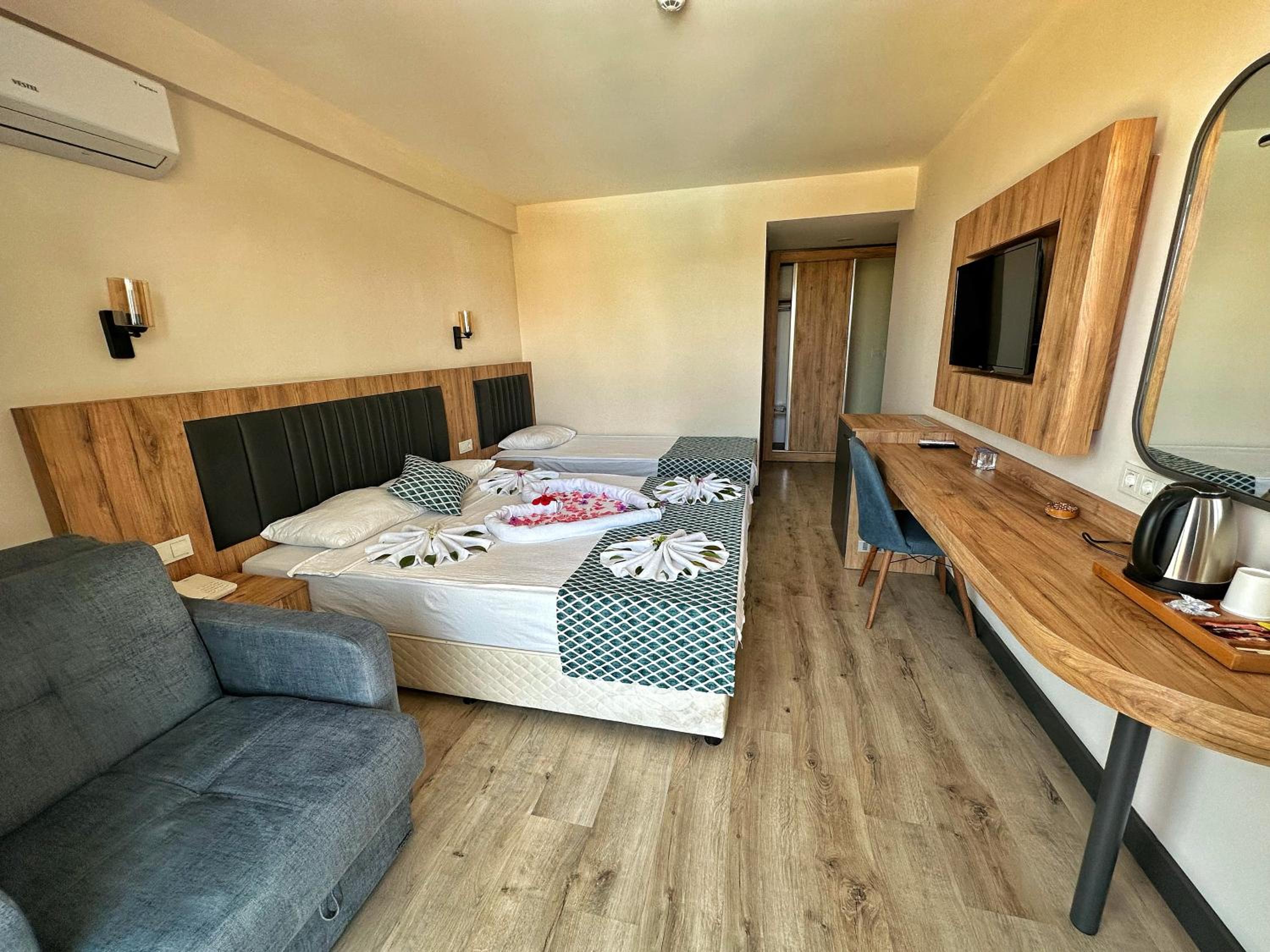 Quadruple Room photo 2