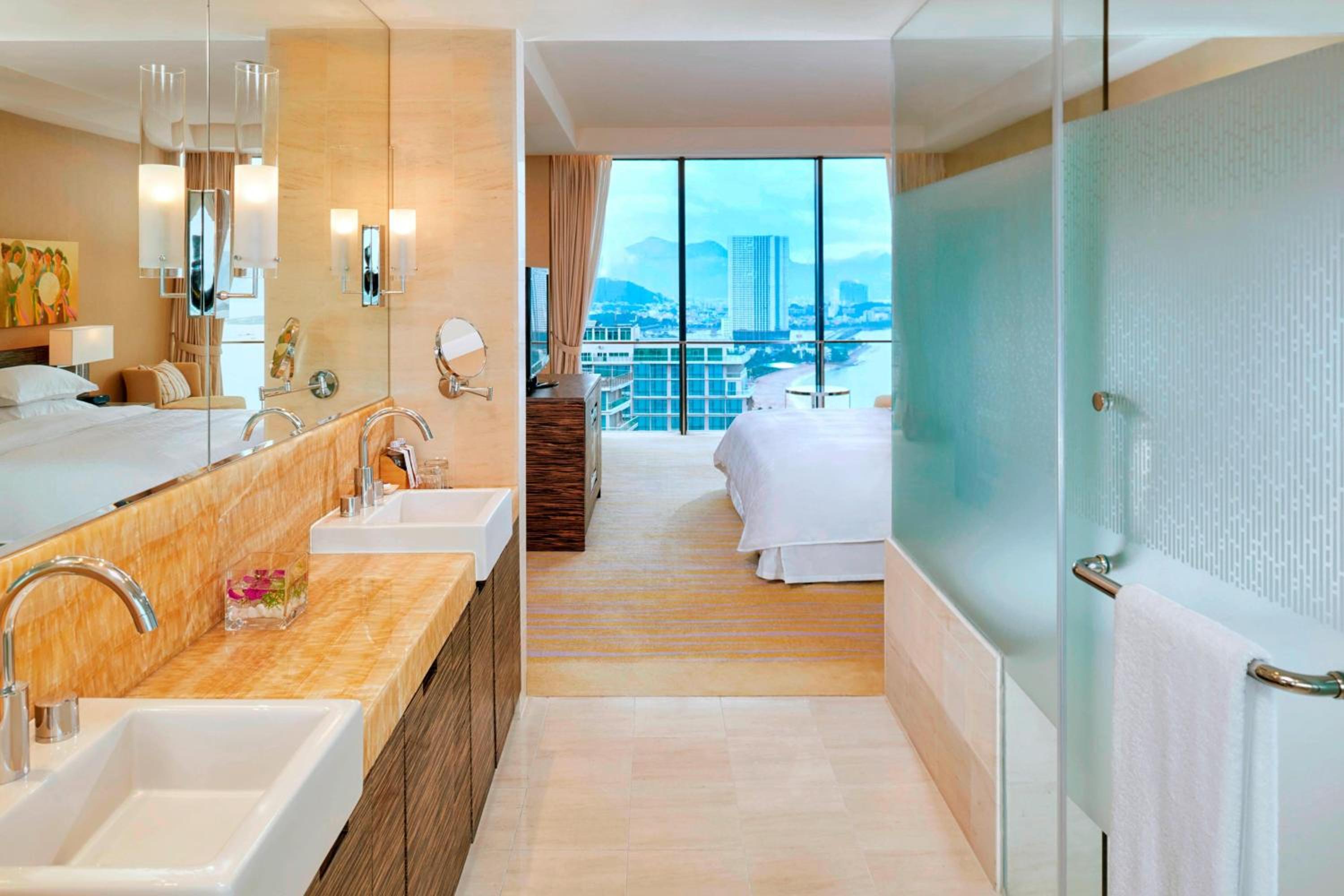 Two-Bedroom Apartment with Ocean View - High Floor
