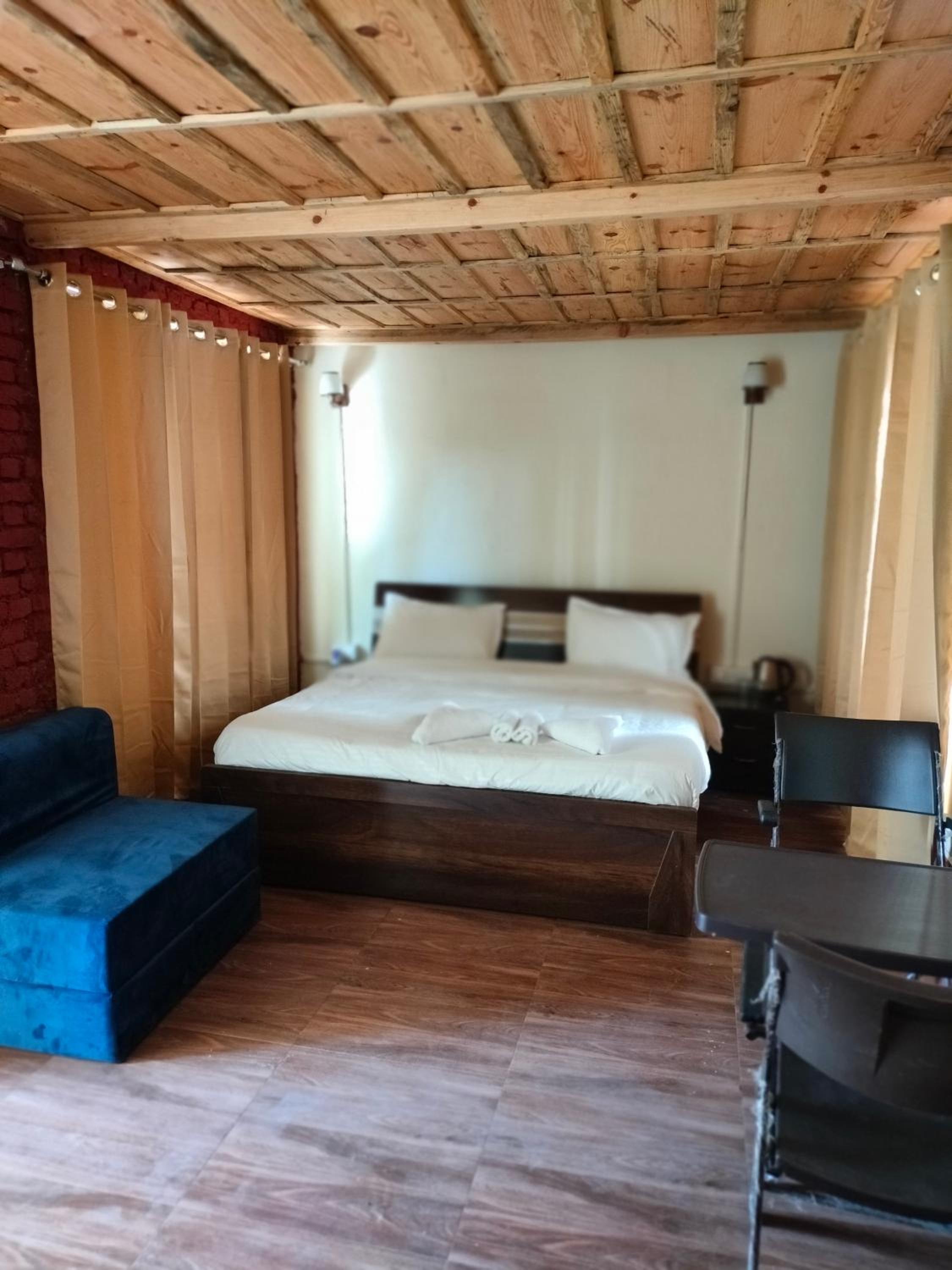 Double or Twin Room photo 1