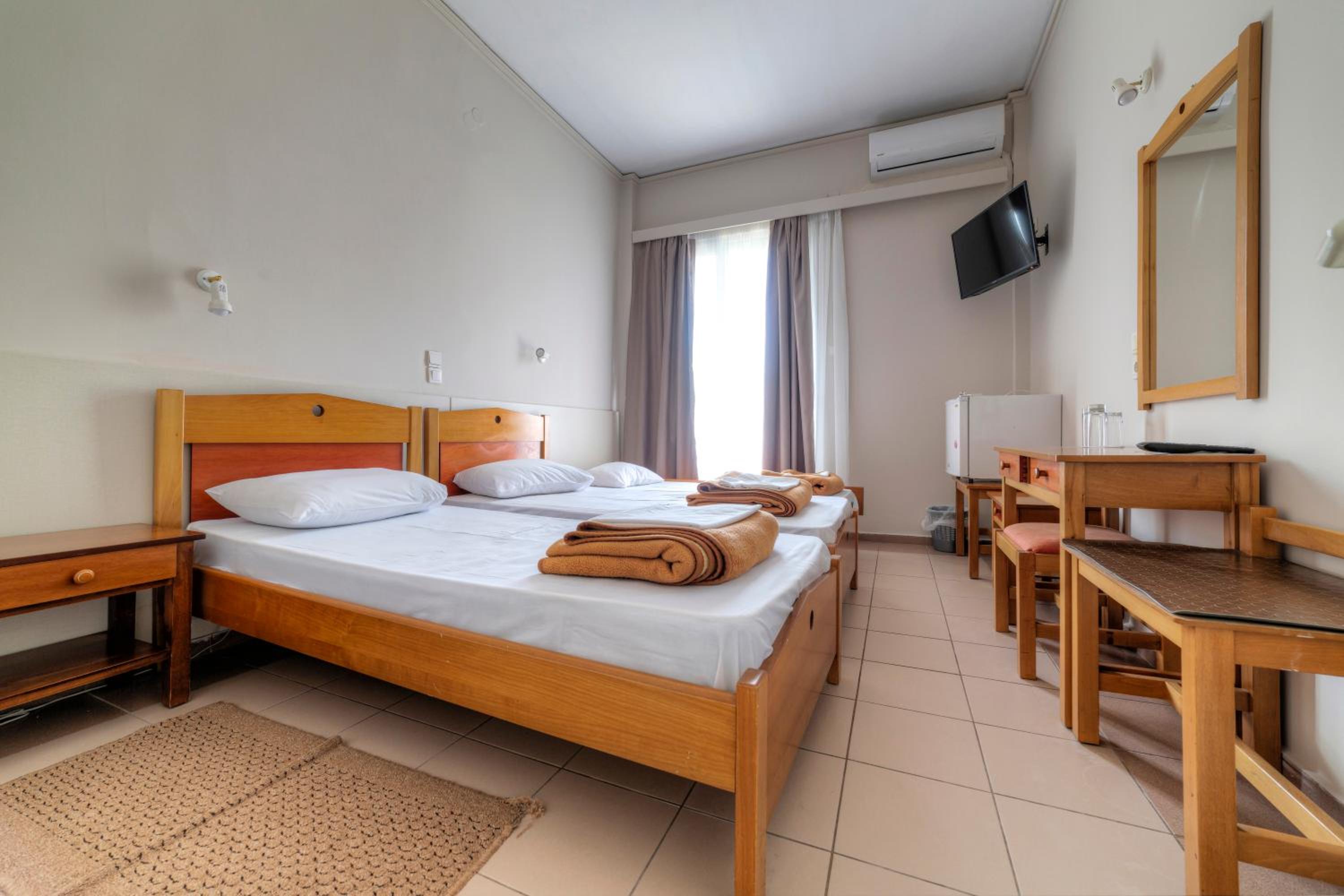 Room with Side Sea View