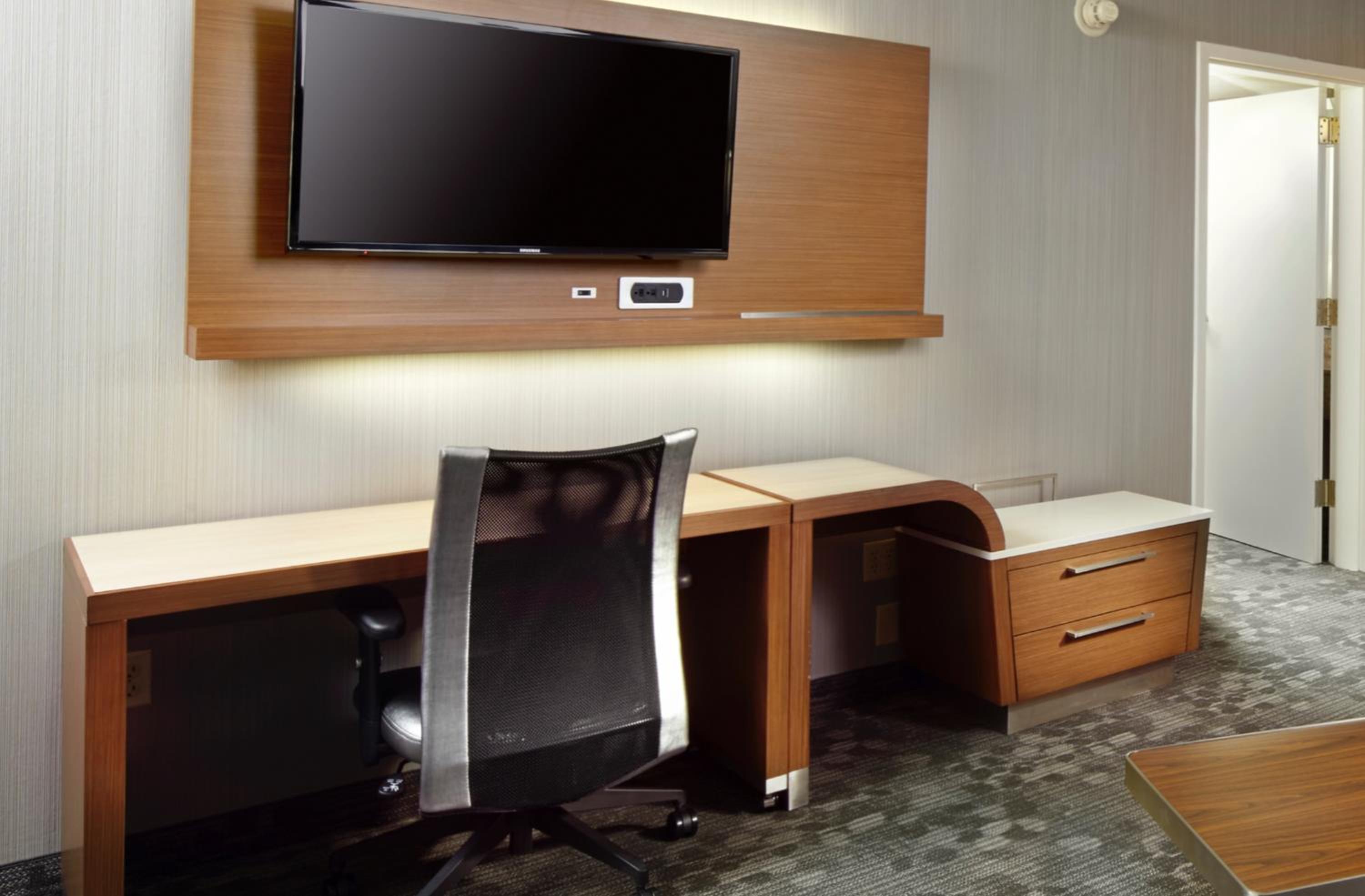 Premium King Room