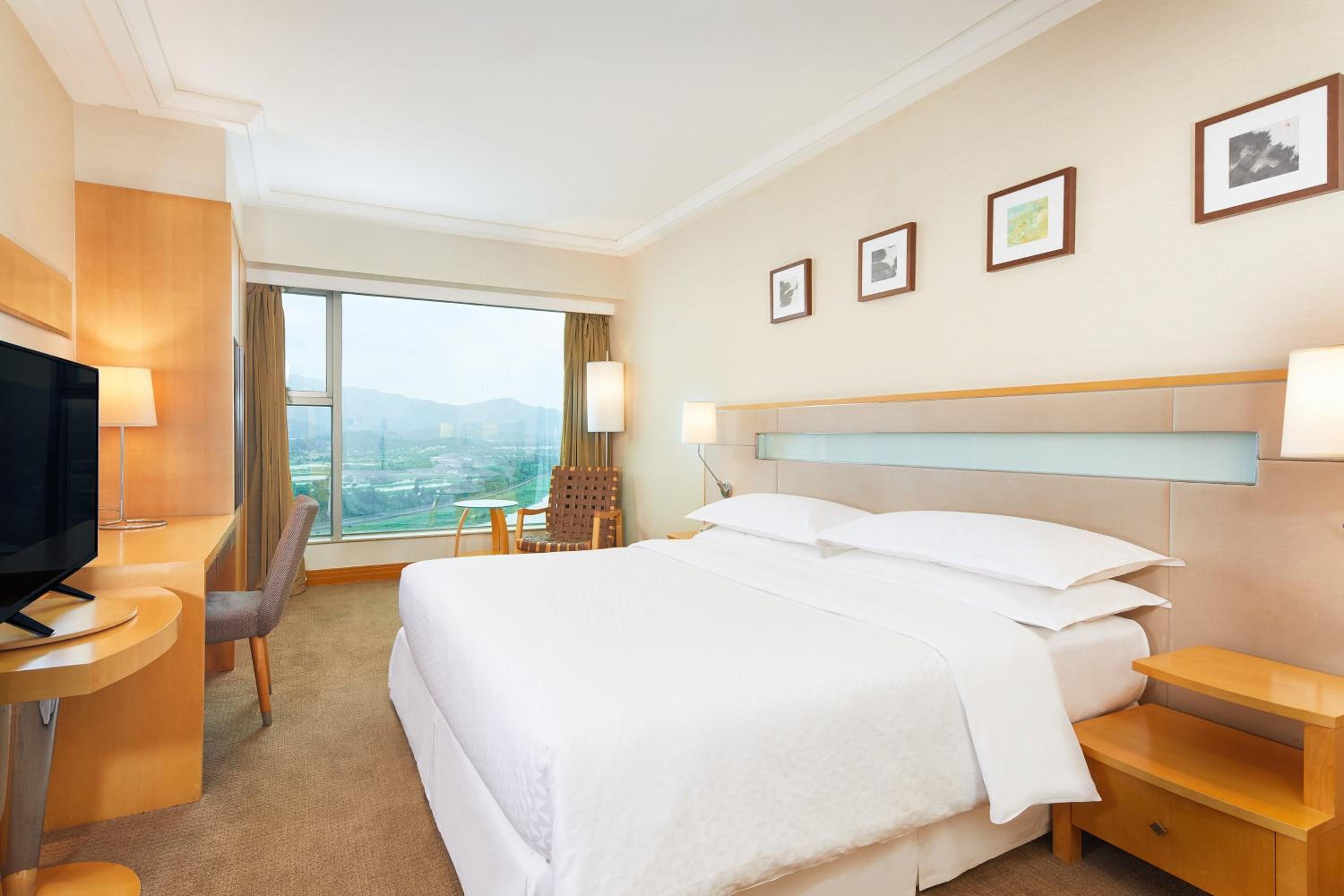 Superior Room, Guest room, 1 King photo 3