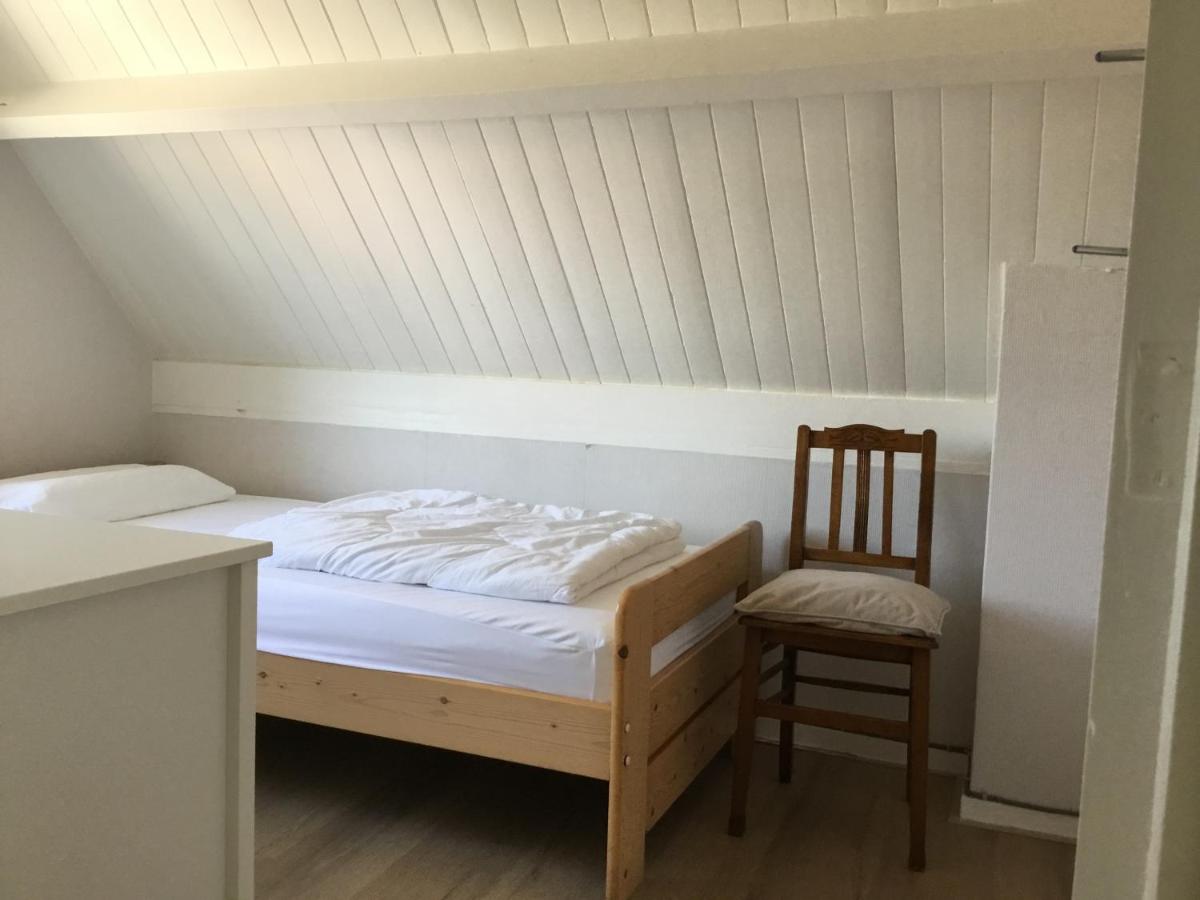 Three-Bedroom House photo 2