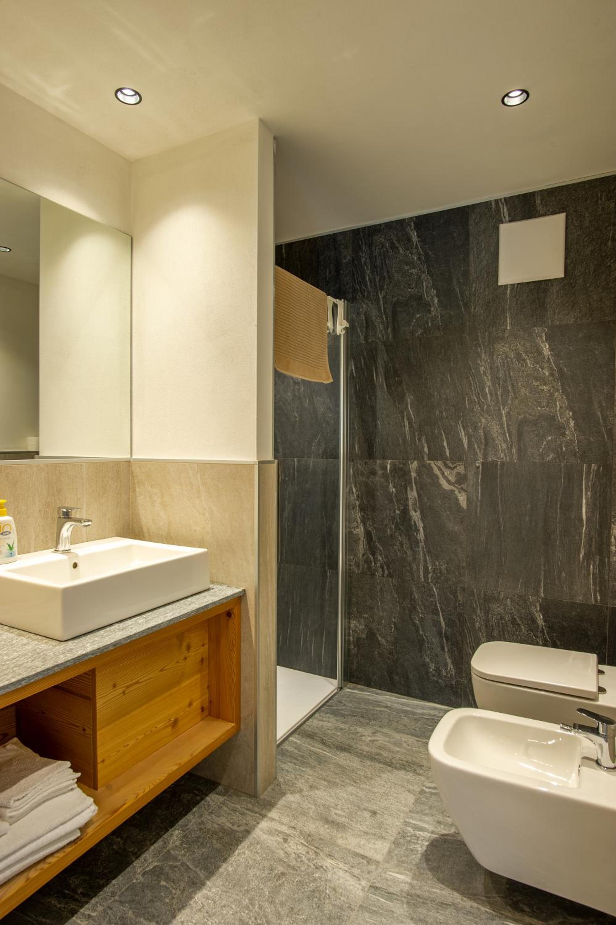 Apartment - Ground Floor photo 3