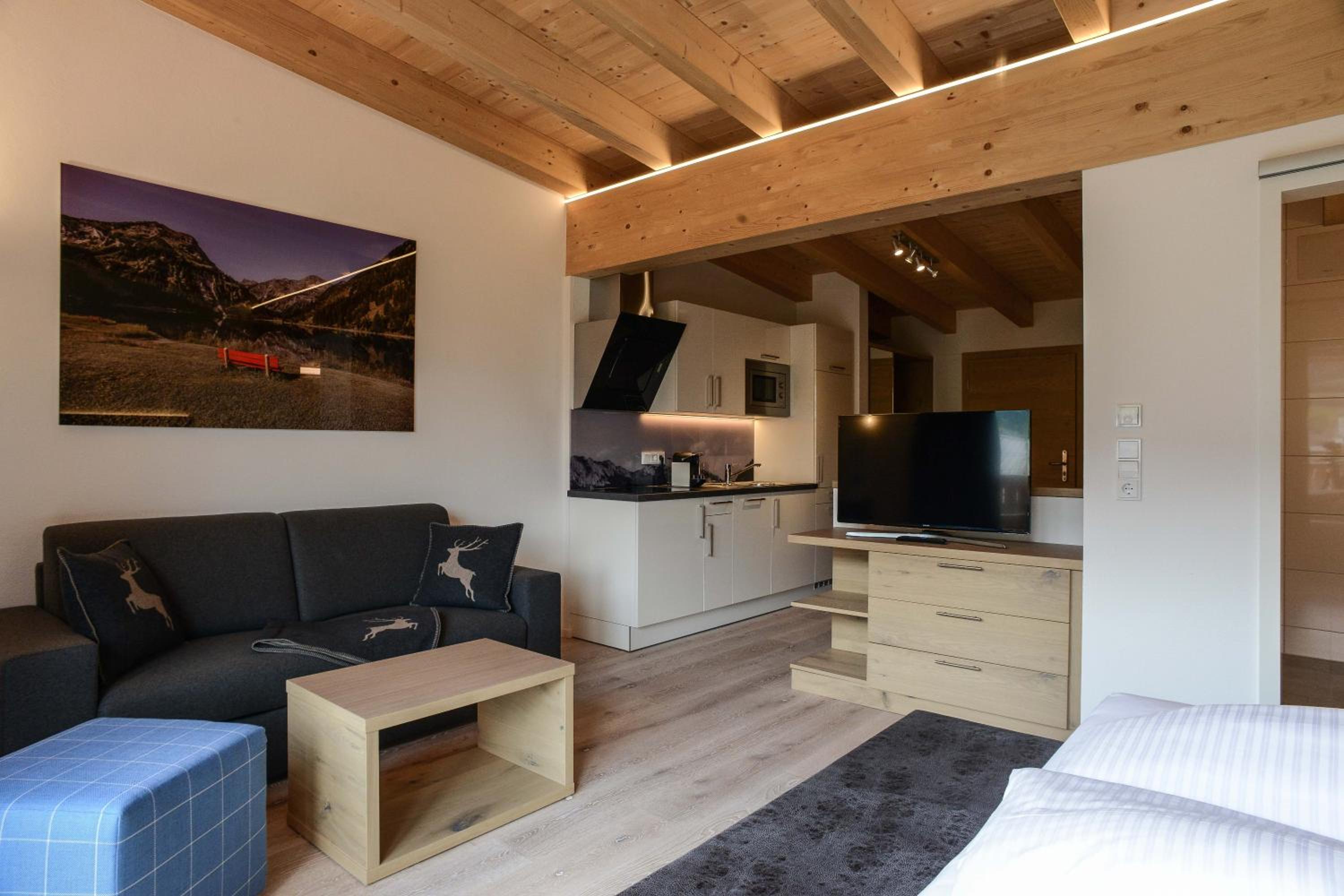 Studio Apartment - Second Floor photo 1