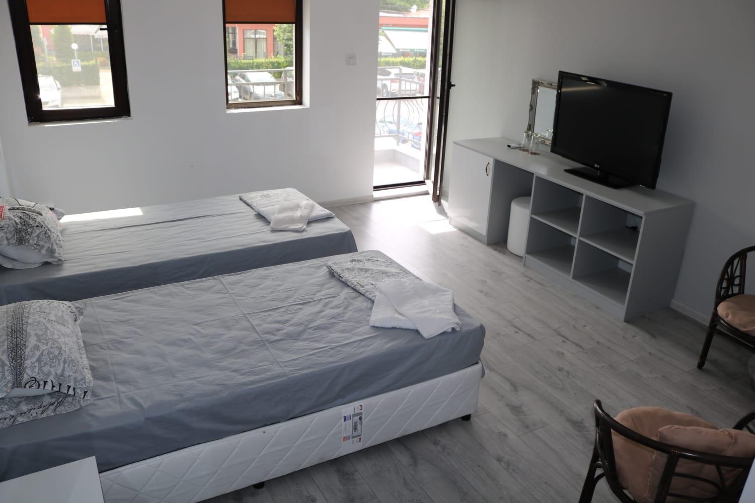 Double Room with Private Bathroom photo 1