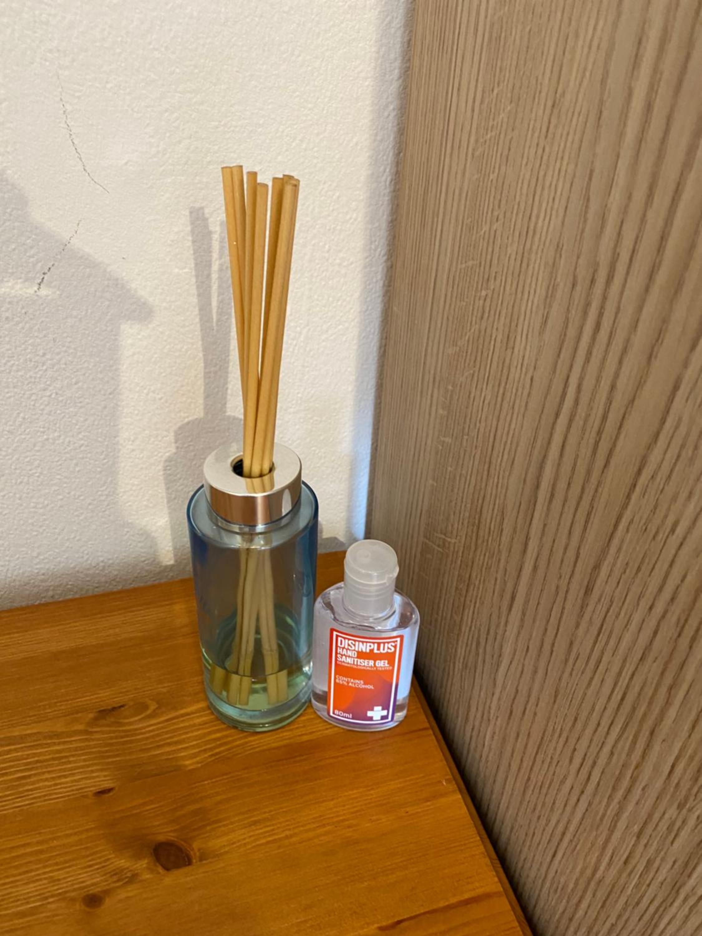 Single Room with Shared Bathroom photo 2