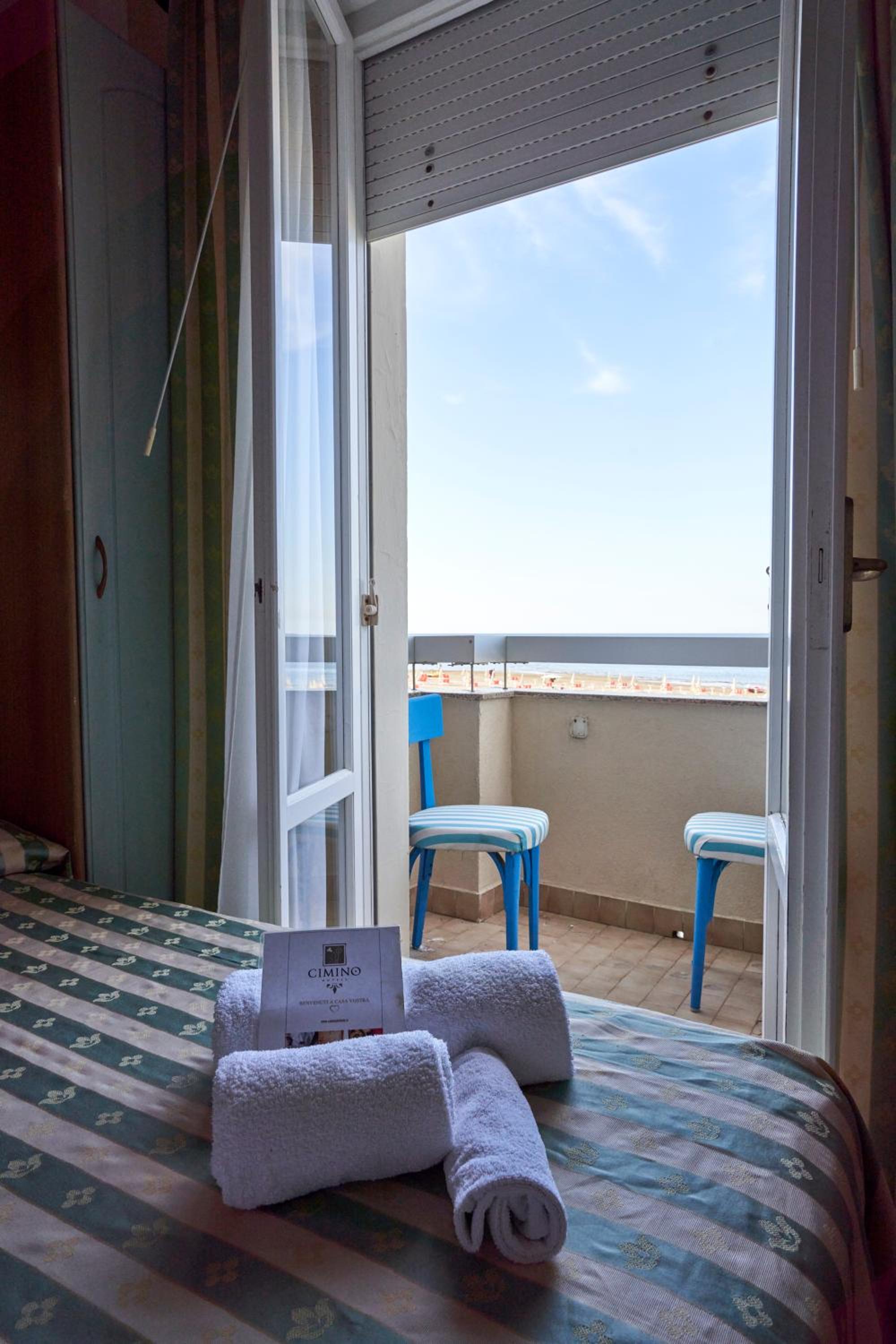 Superior Deluxe Double or Twin Room  - Photo 3
