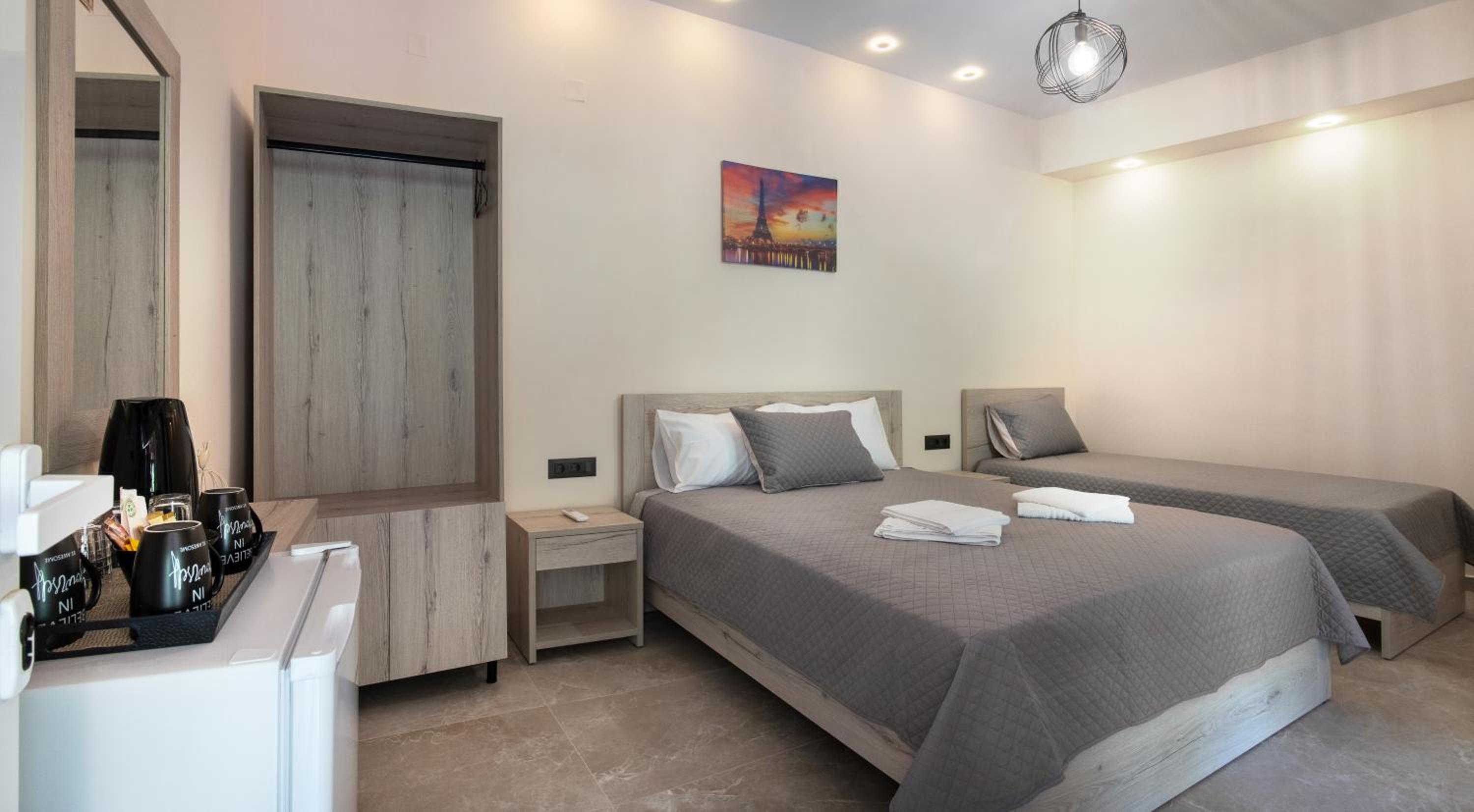 Triple Room with Private Bathroom - Photo 5