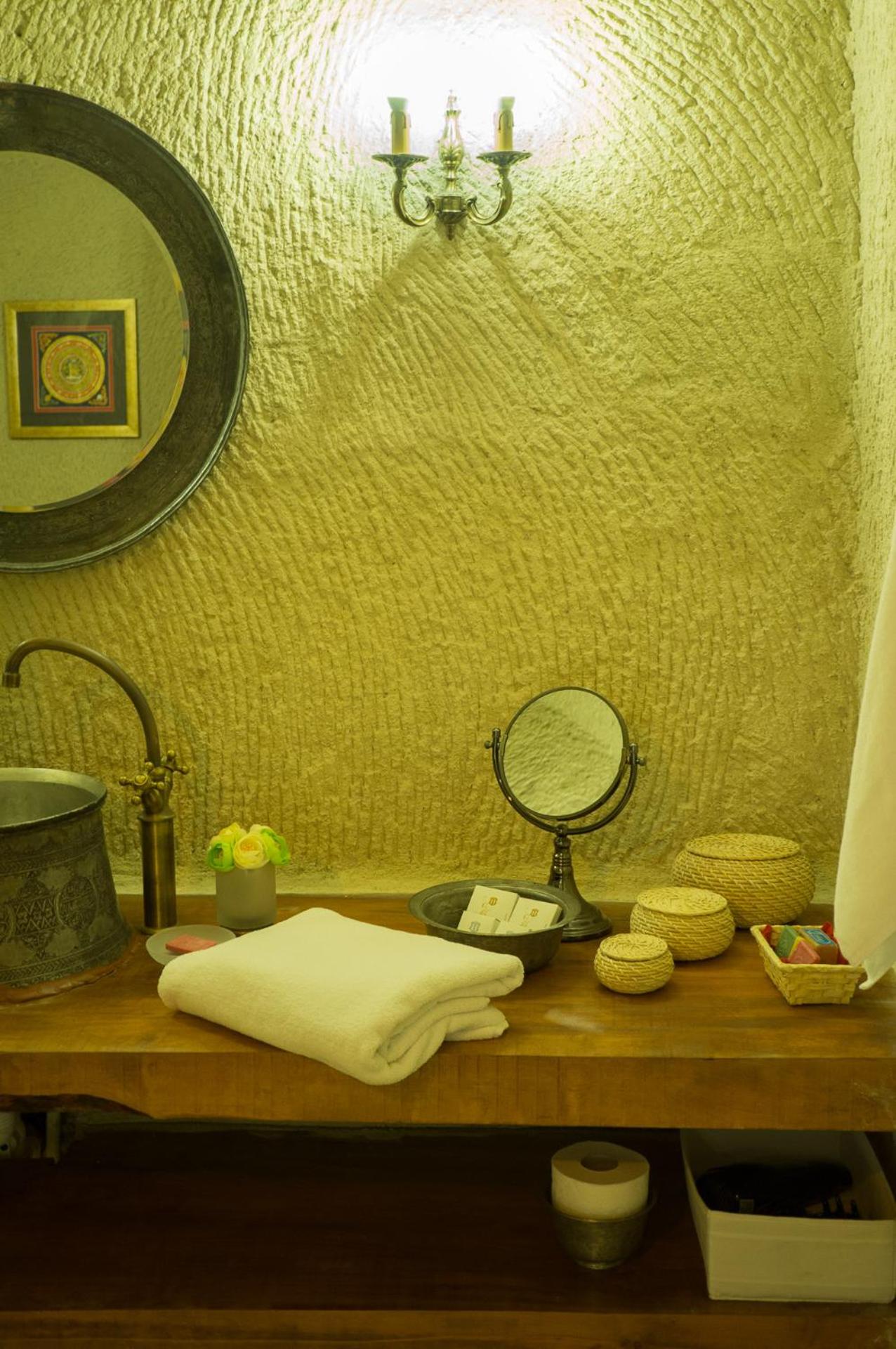 Suite - Photo 5