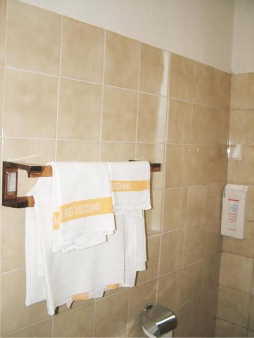 Triple Room - Photo 10