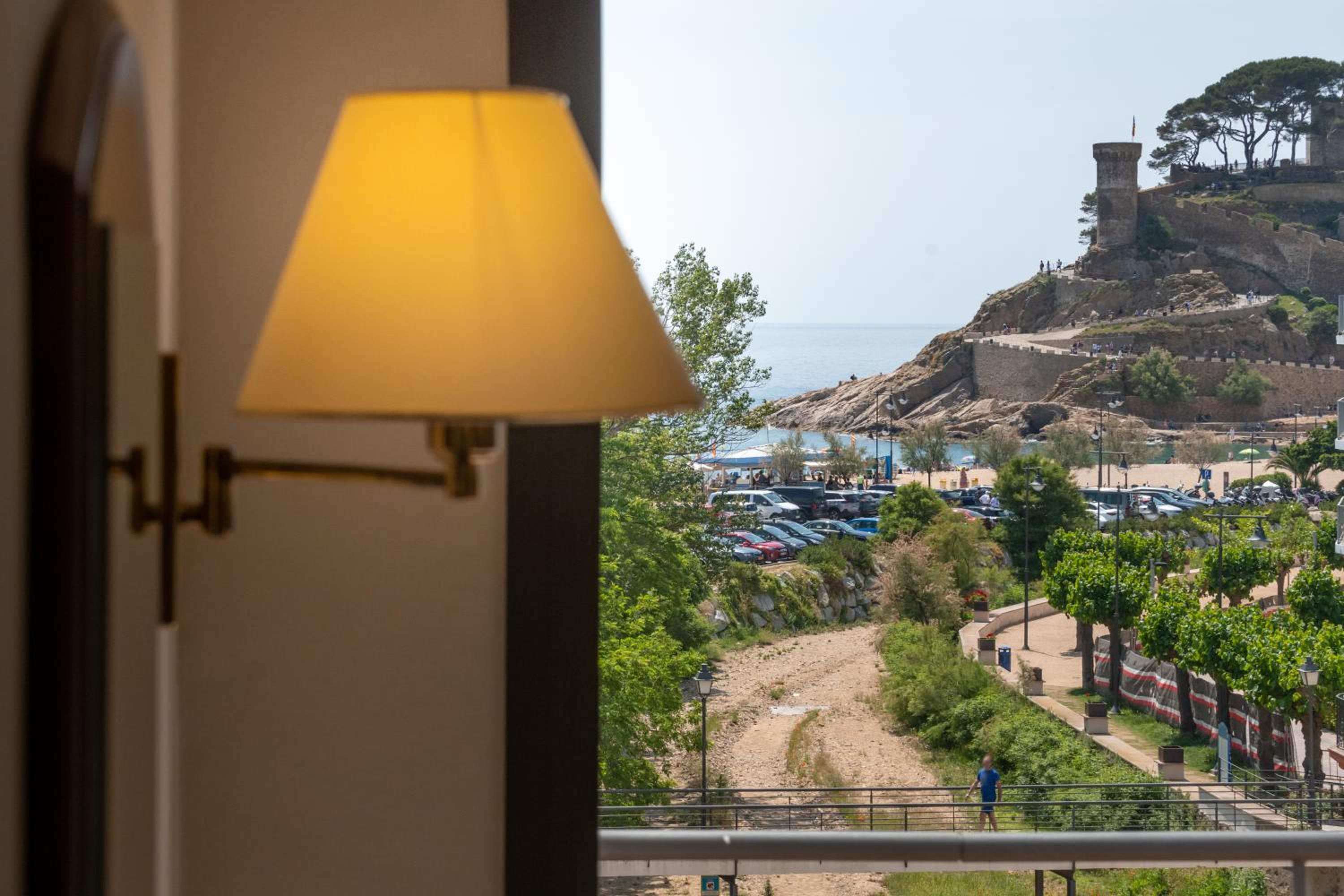 Double or Twin Room with Sea View photo 3