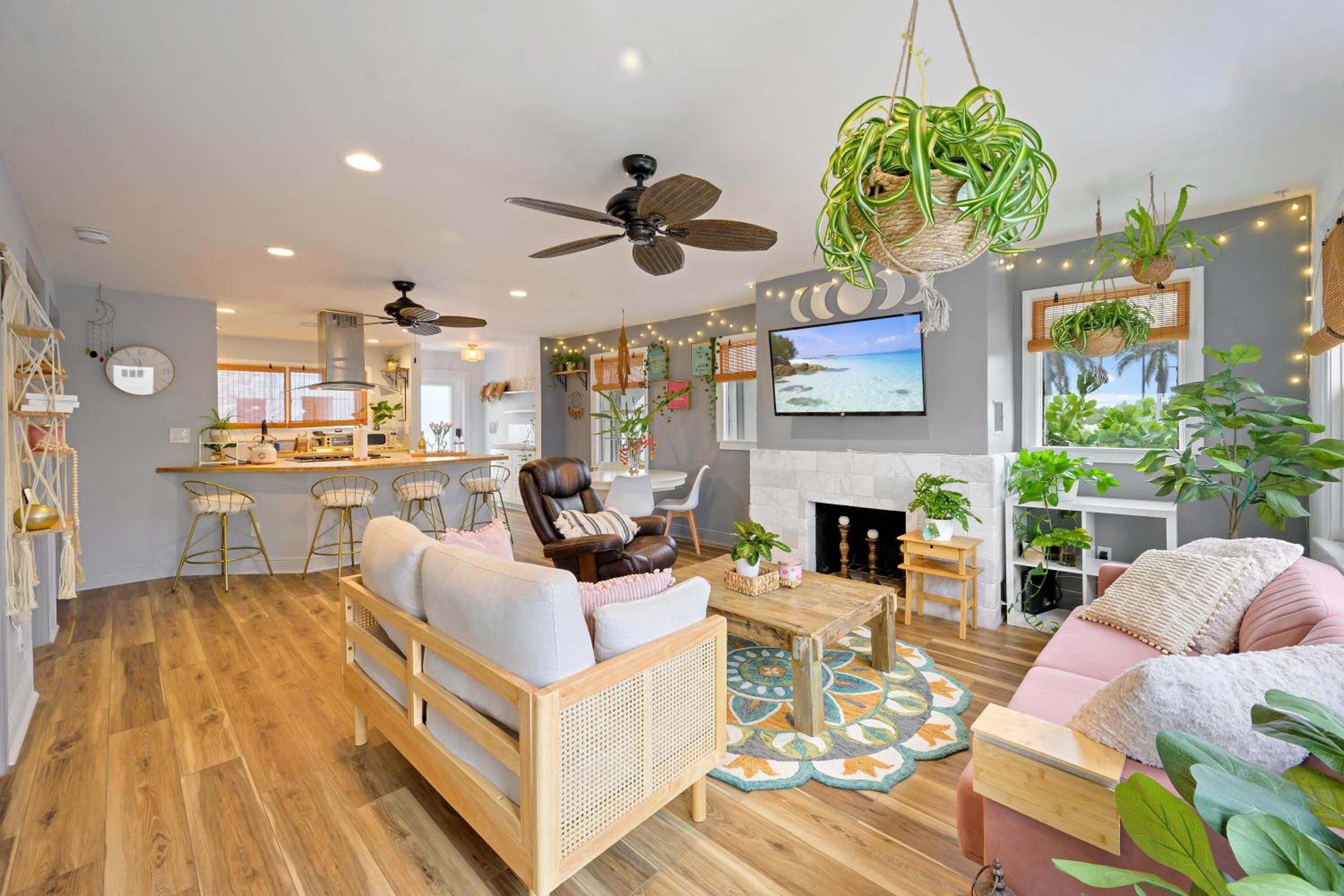Two-Bedroom Apartment - Photo 20
