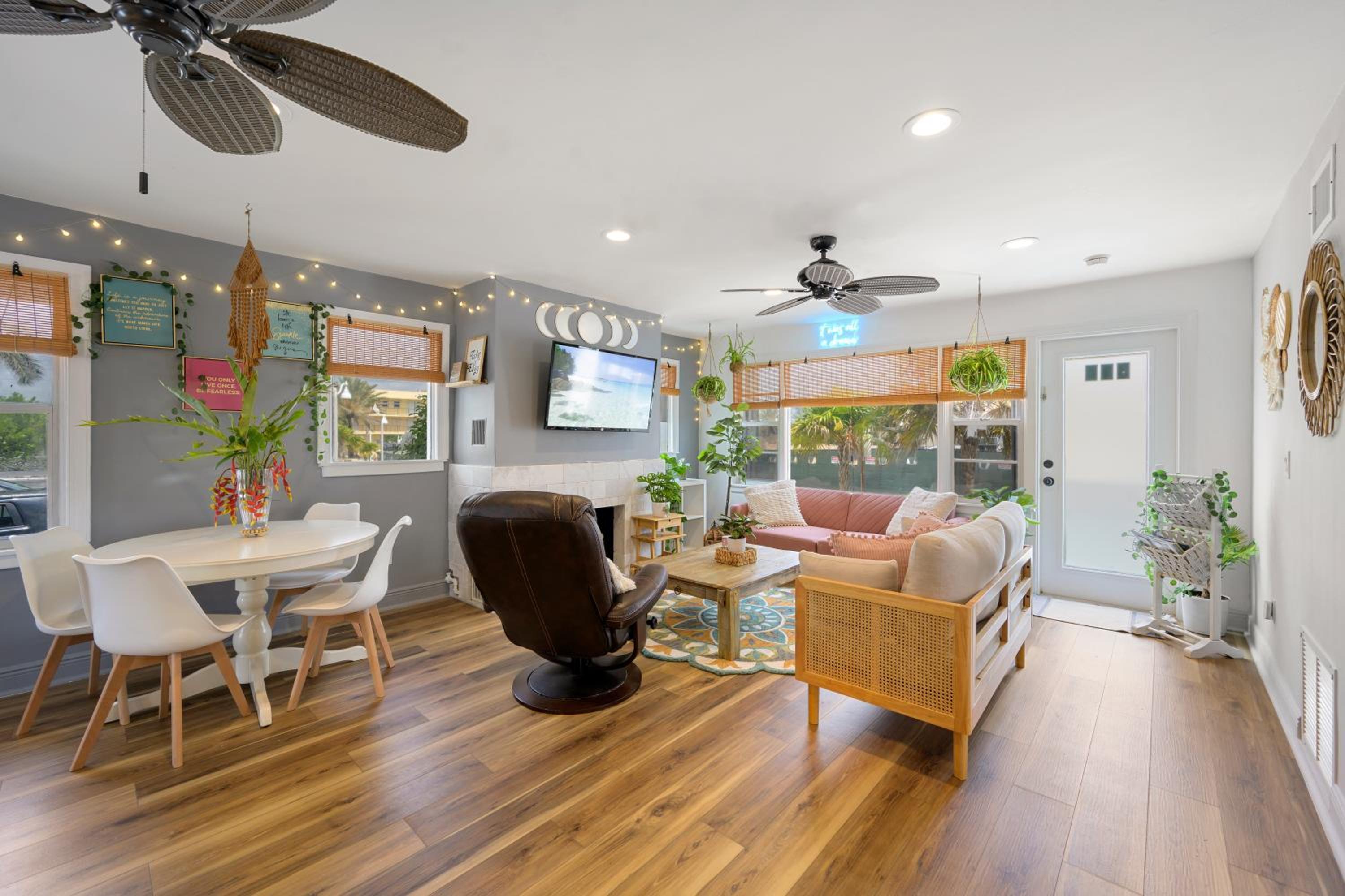 Two-Bedroom Apartment - Photo 1